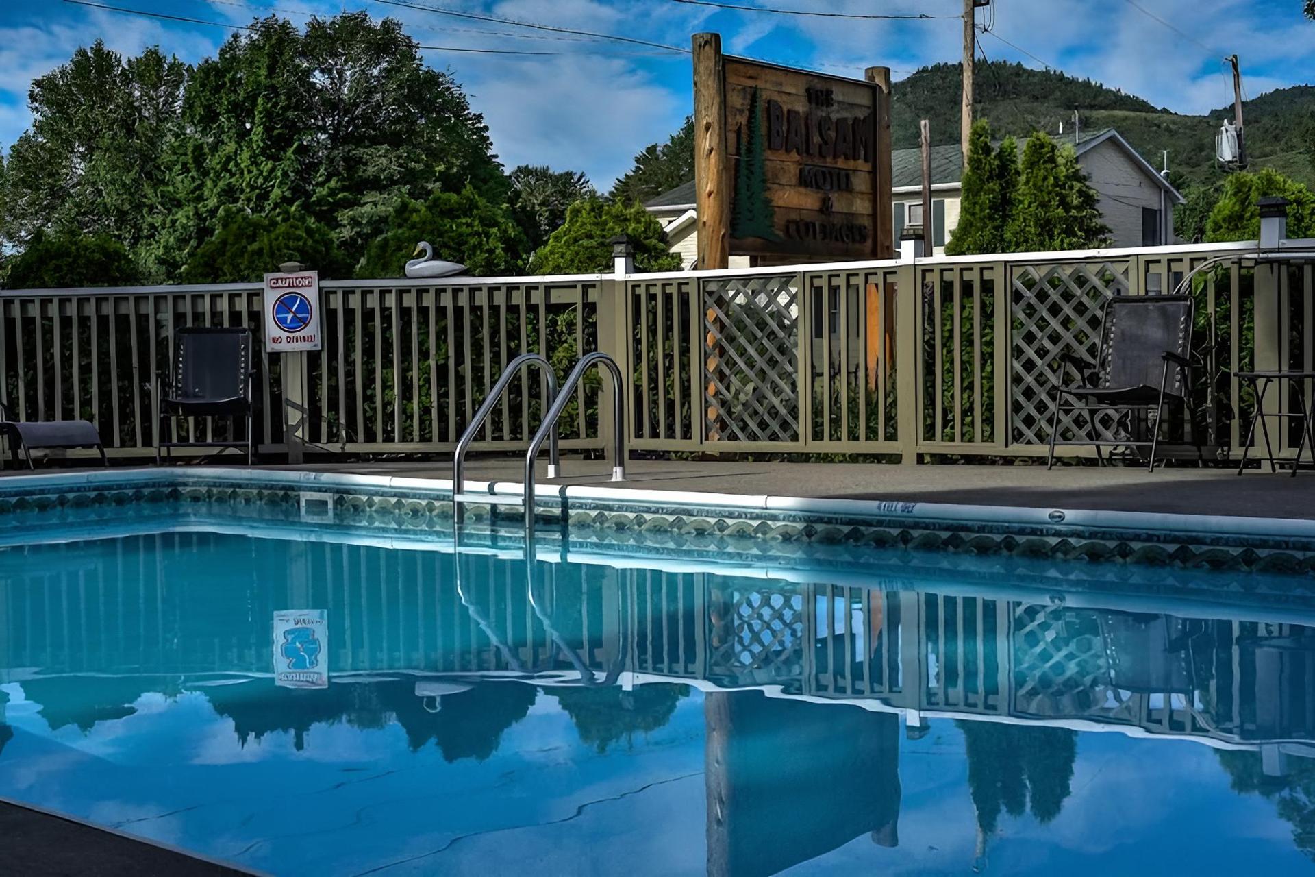 Shore Meadows Motel photo 38