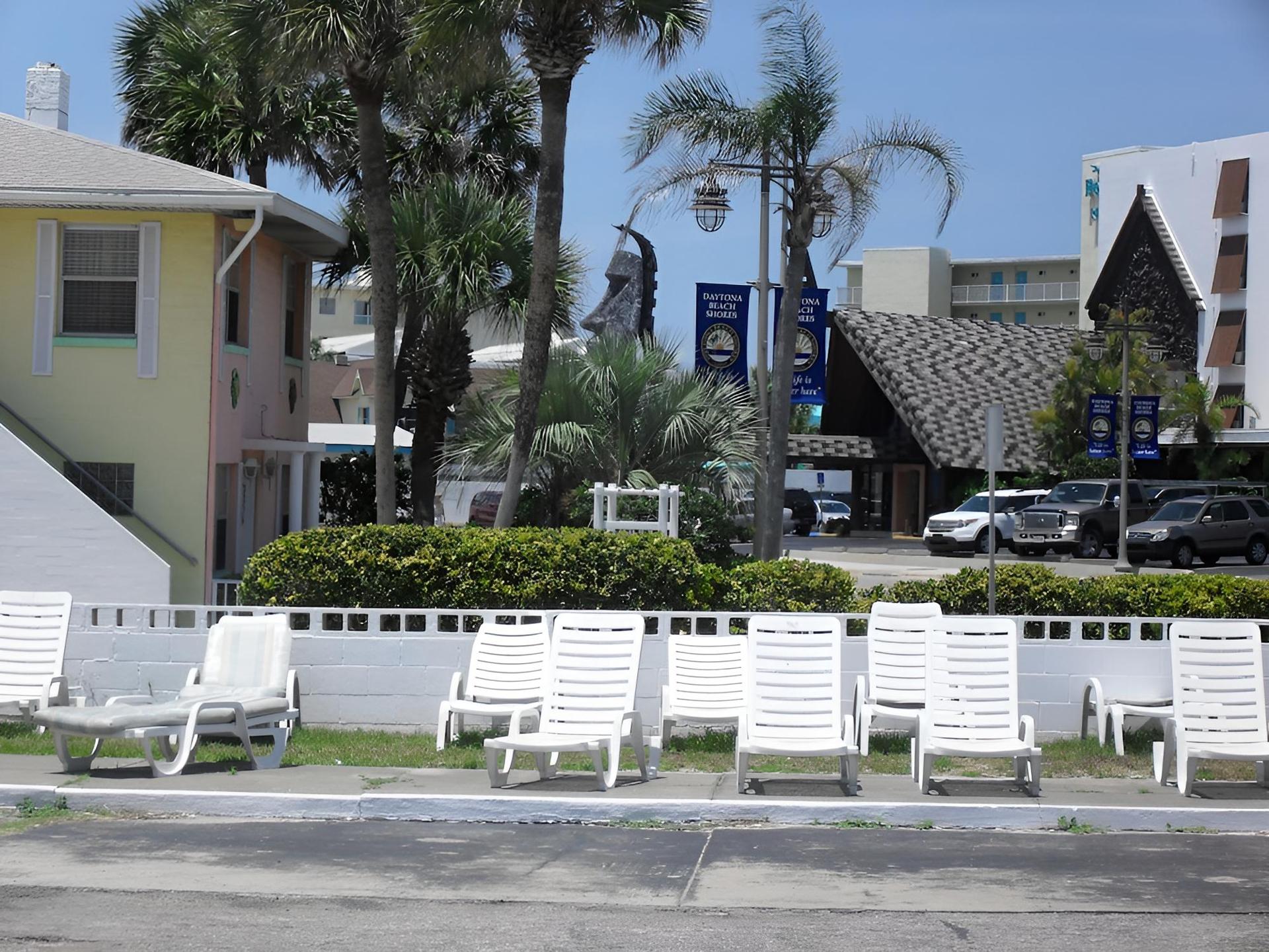 Shore Winds Motel photo 30