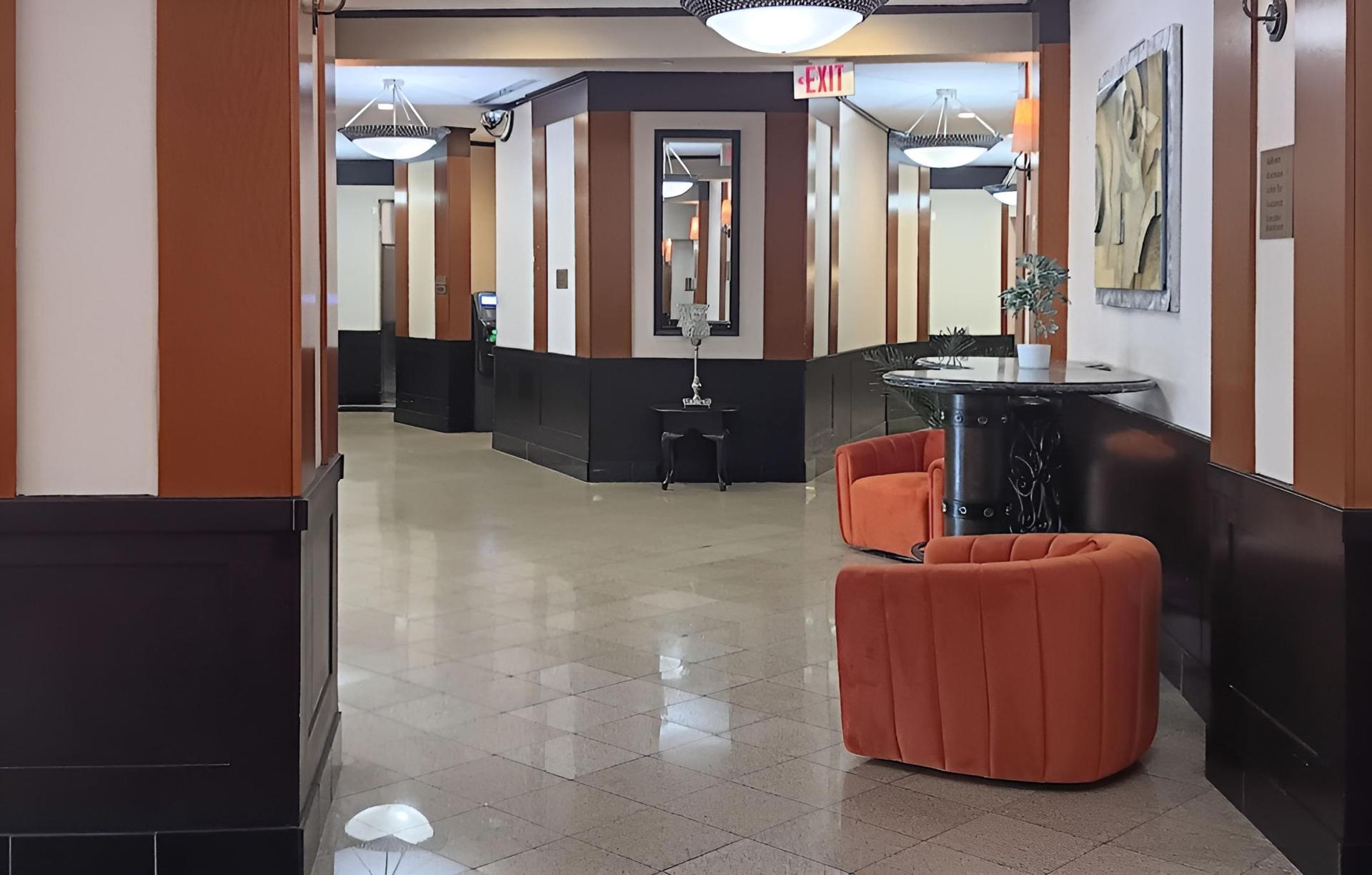 Clarion Hotel & Suites photo 15