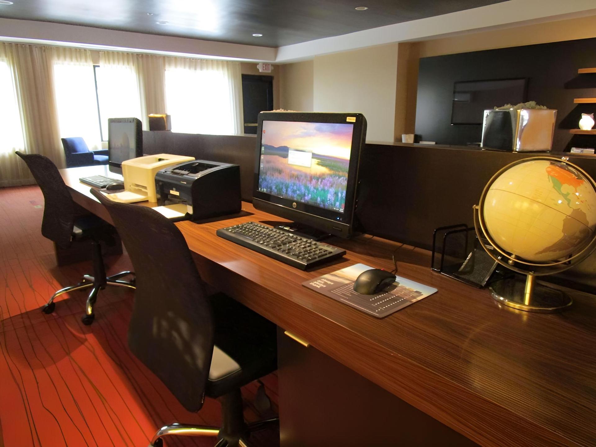 Radisson Hotel Houston Intercontinental Airport North photo 24