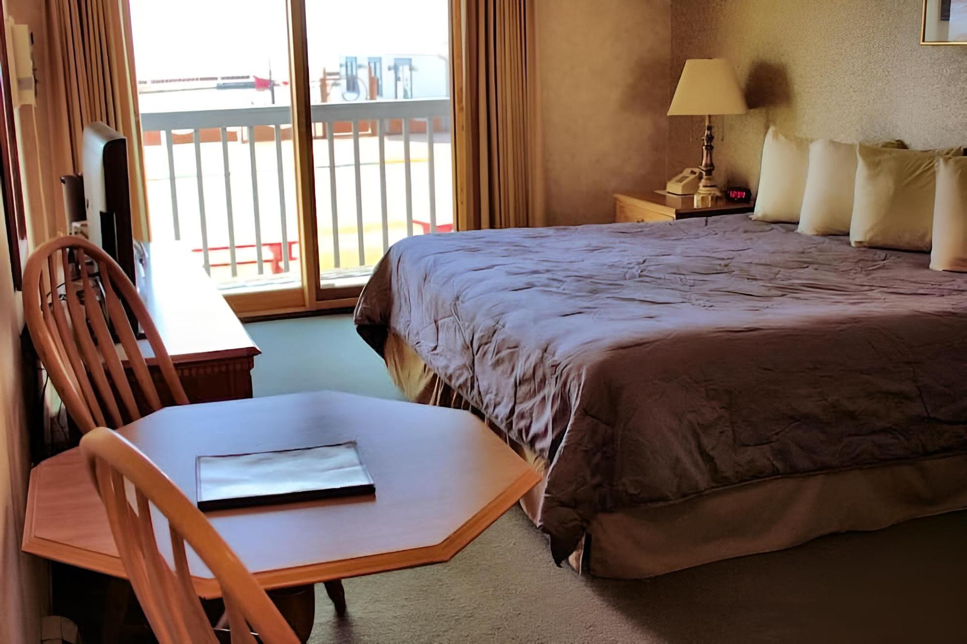 Pier Plaza Lodging photo 23