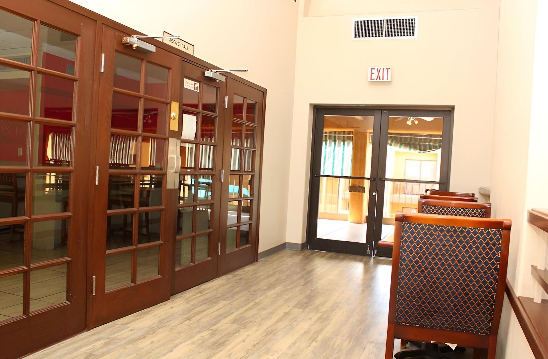 Ramada by Wyndham Tucson Airport photo 18