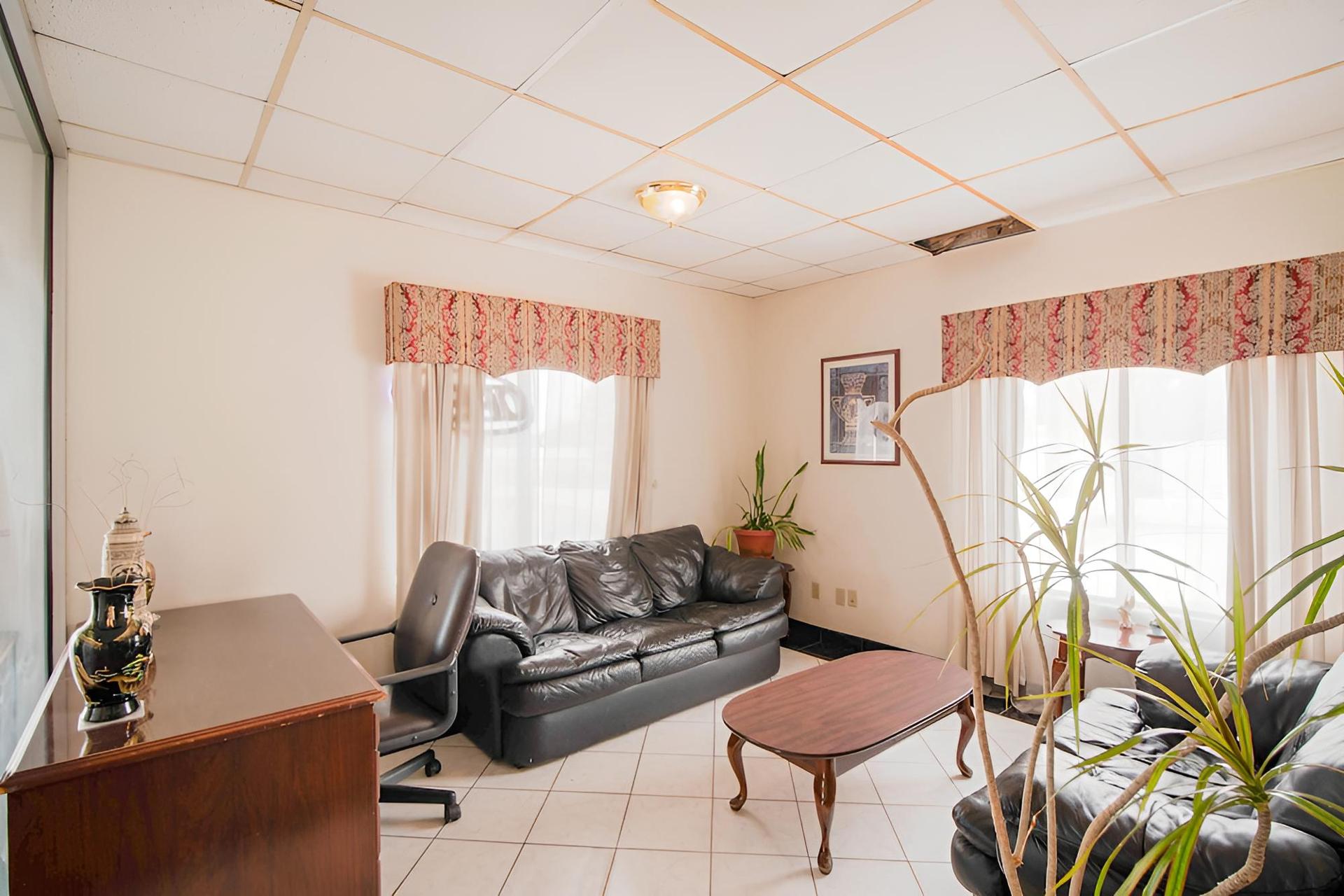 Hotel O Grand Inn Channelview I-10 photo 13