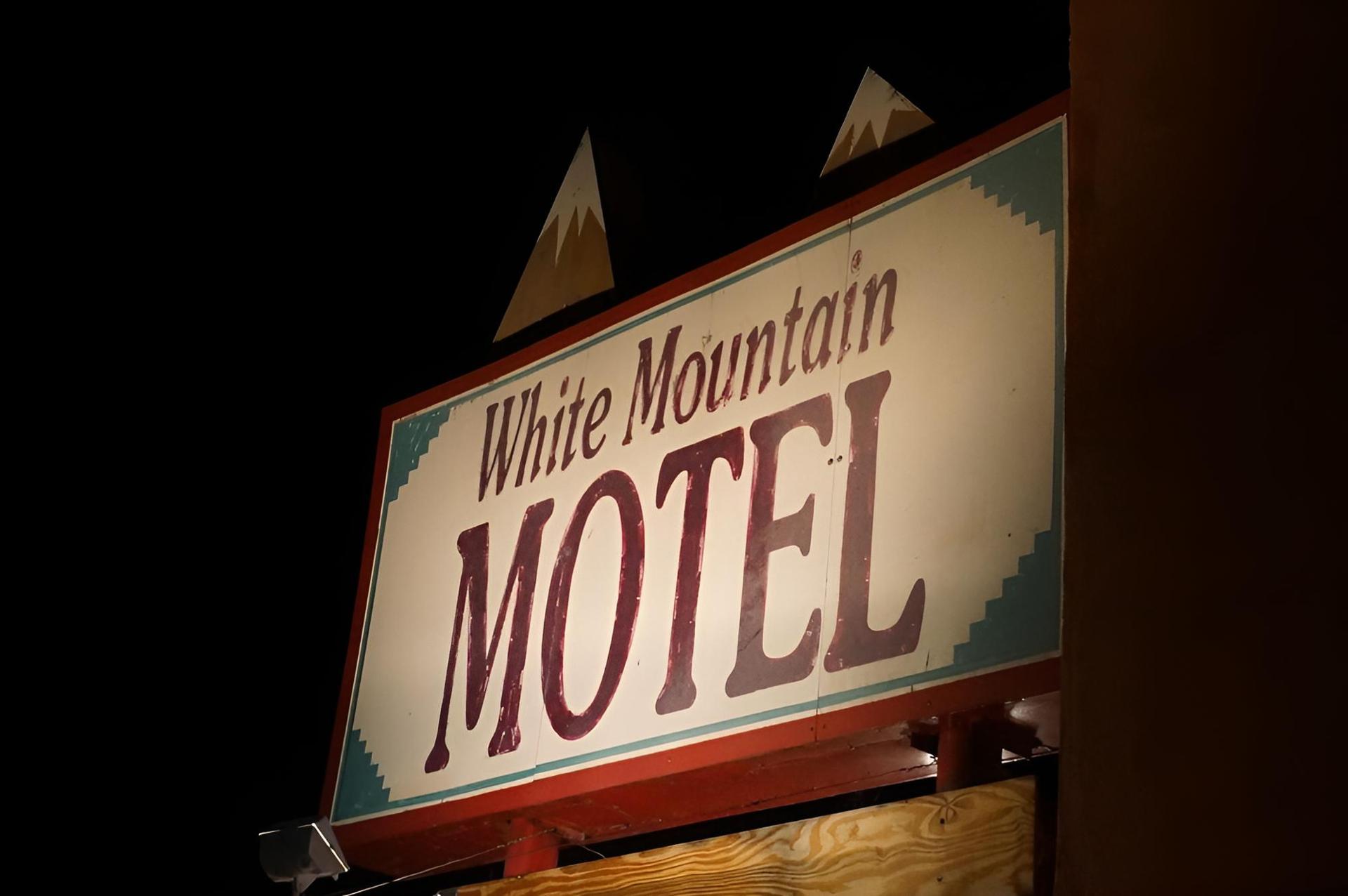 White Mountain Motel photo 15