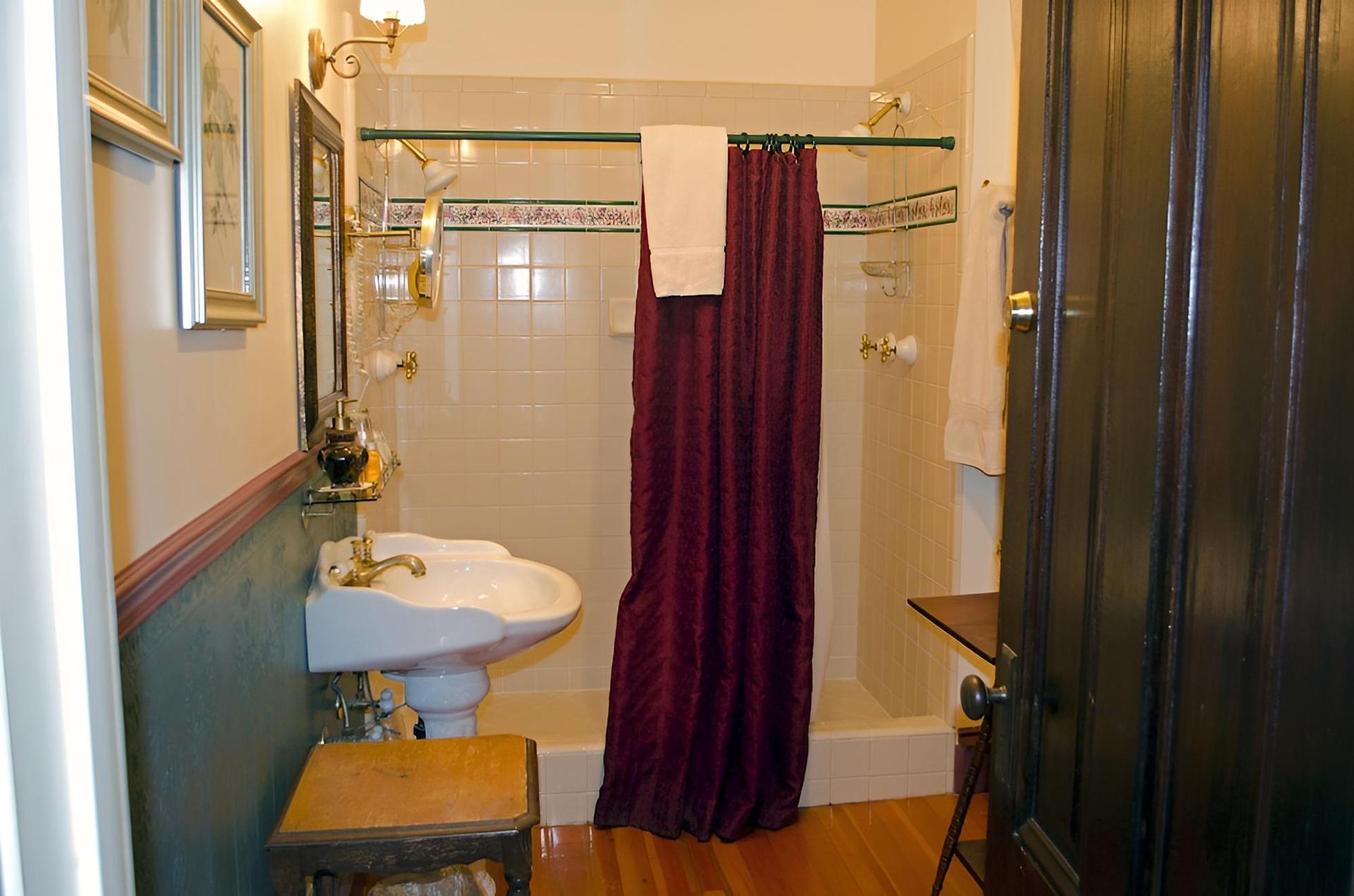 Historic National Hotel photo 13
