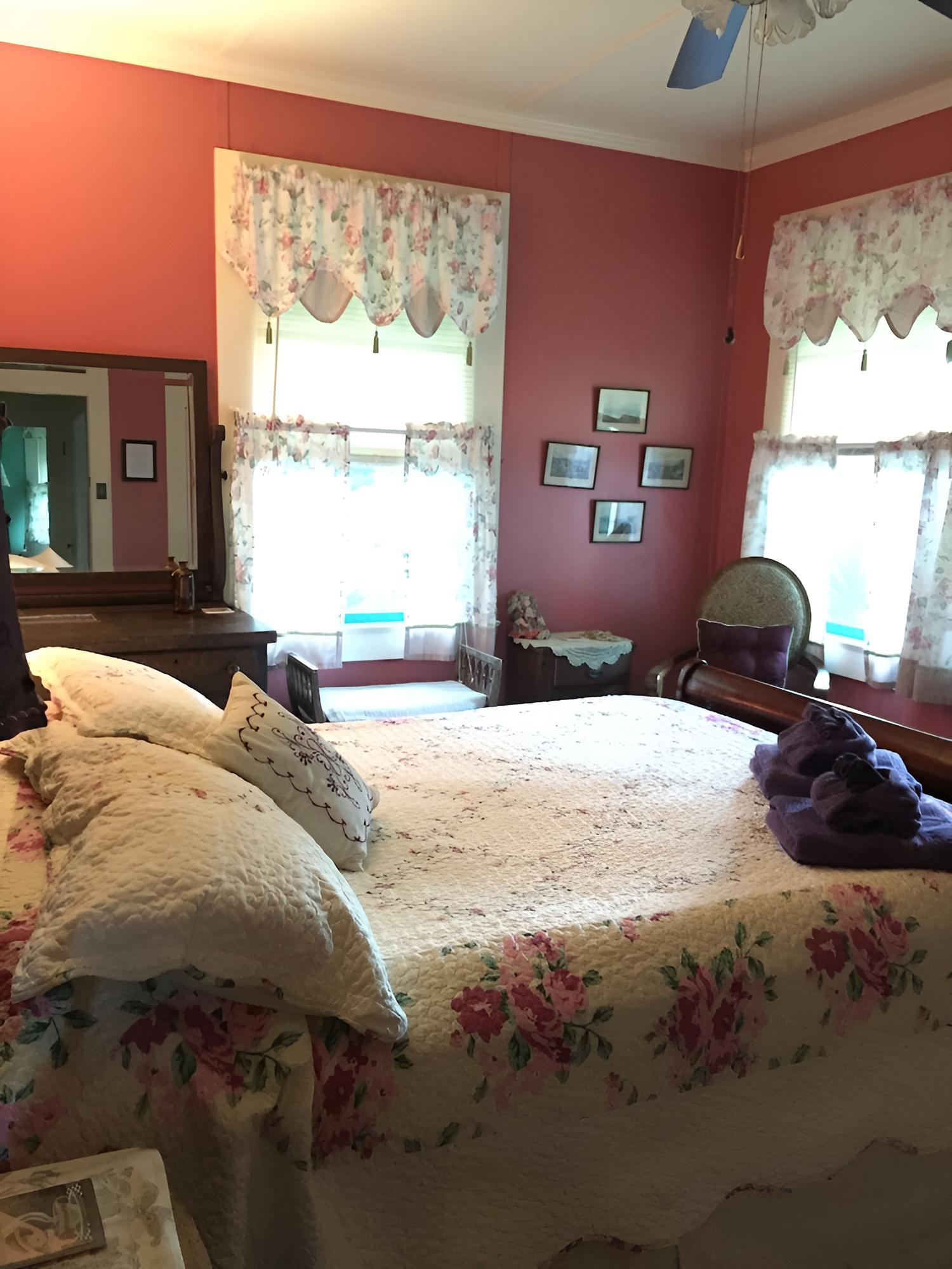 Maureen's Bed & Breakfast photo 10