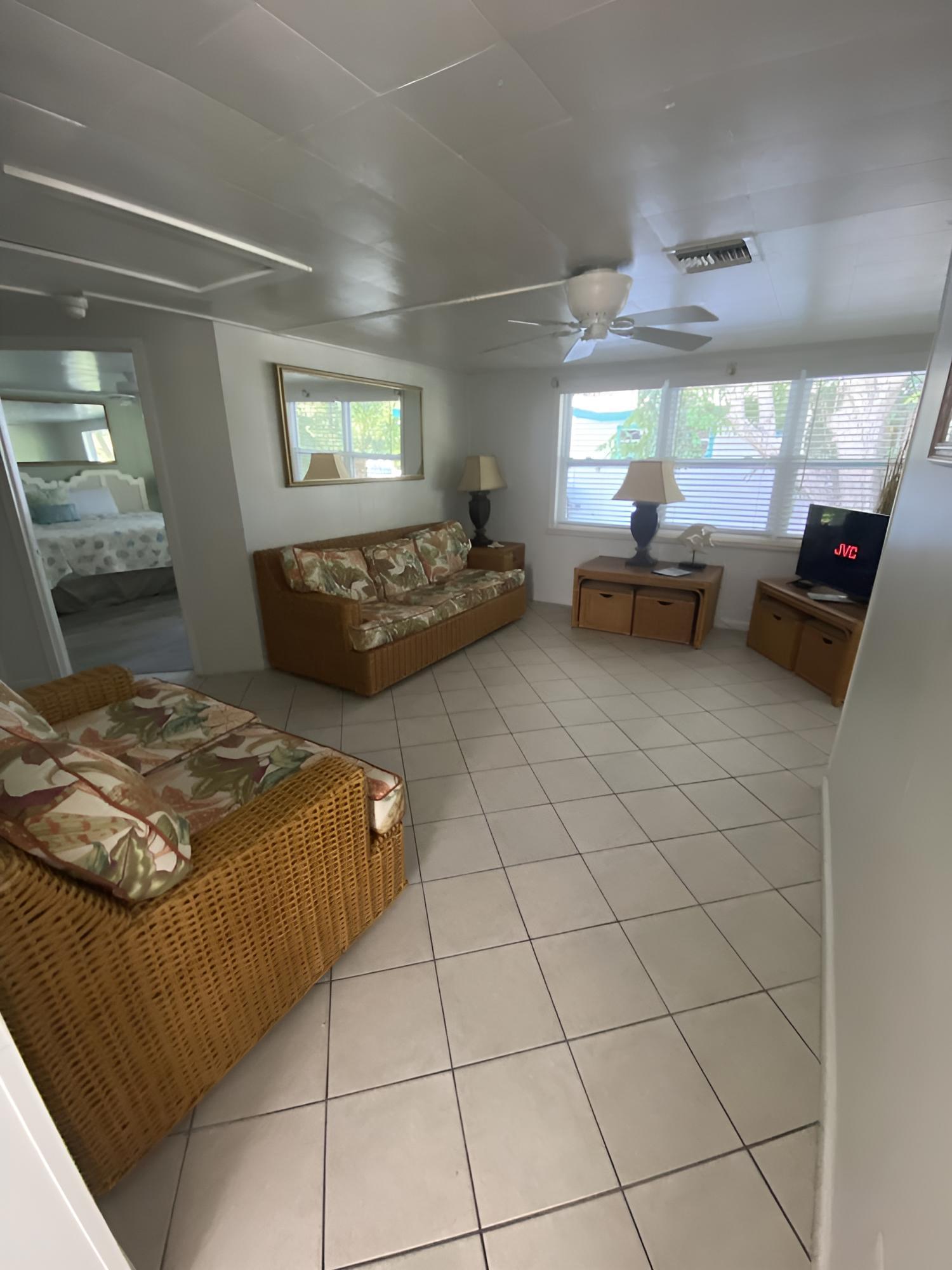 Tropical Winds Motel & Cottages photo 38