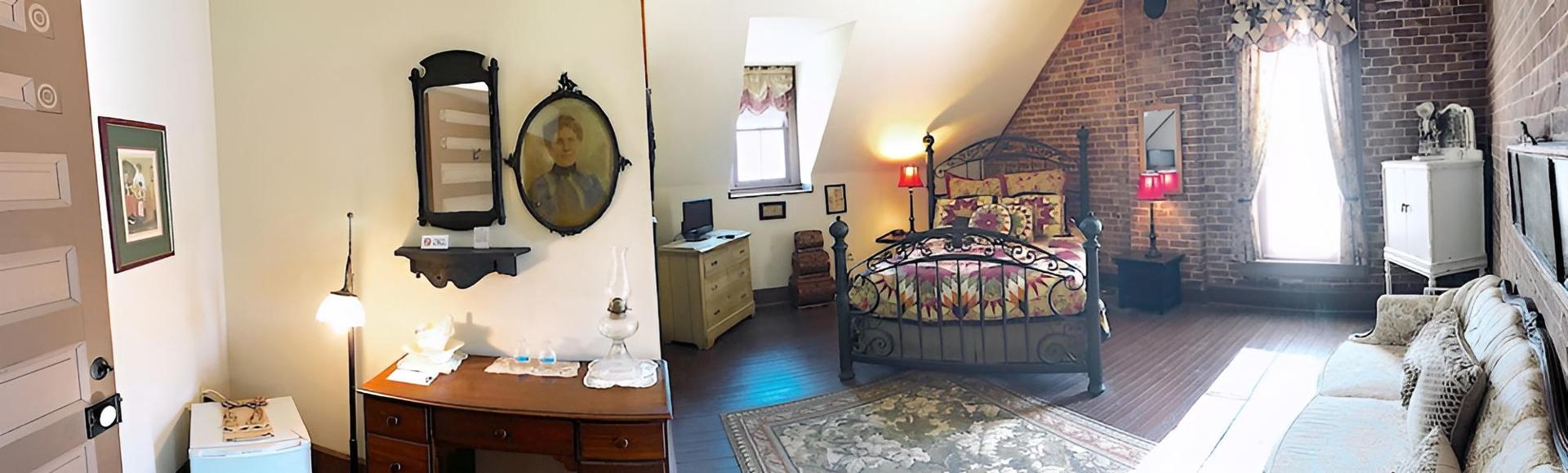 Main Street Bed & Breakfast Established in 1810 photo 16