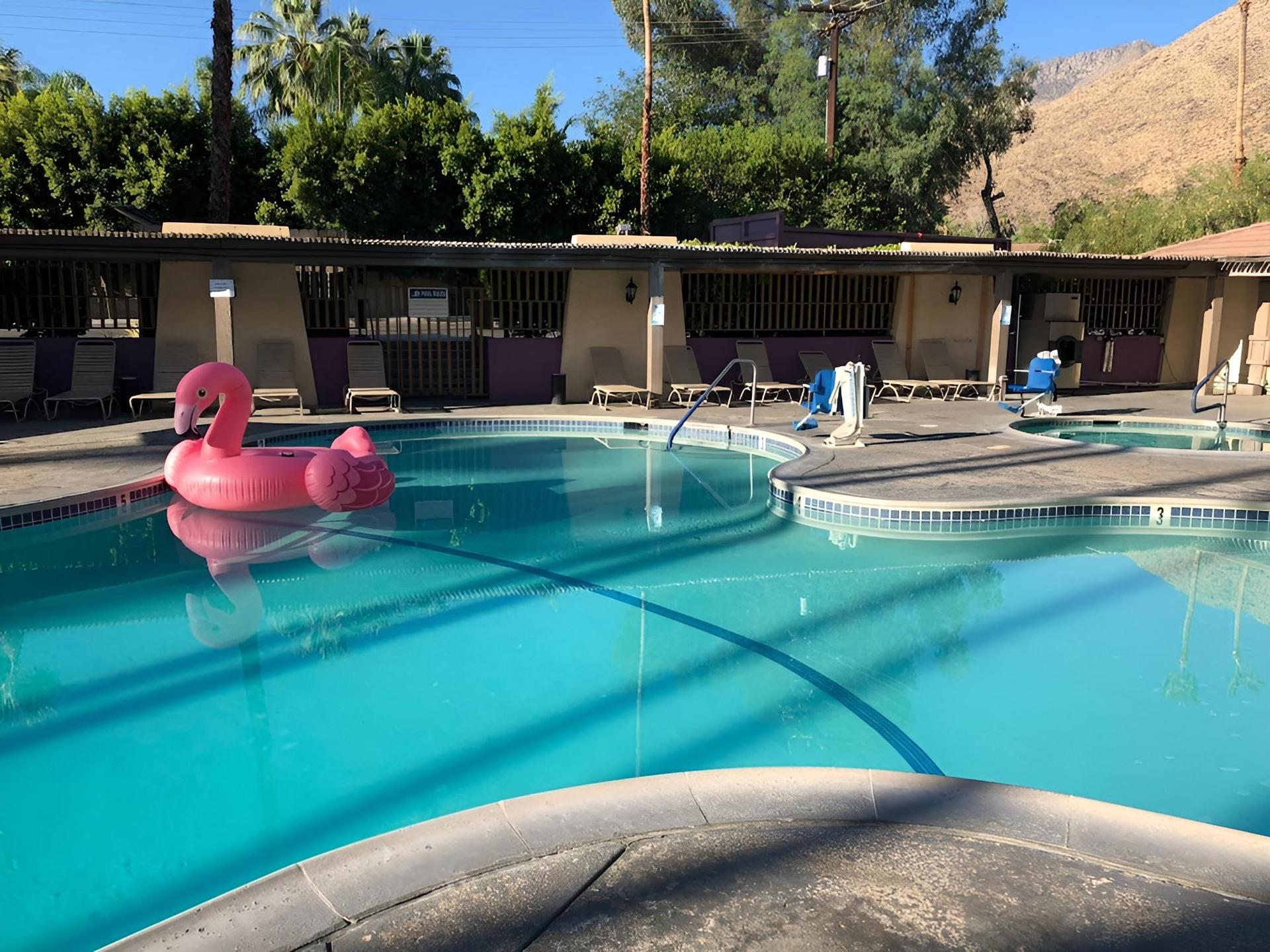 Vagabond Motor Hotel photo 12