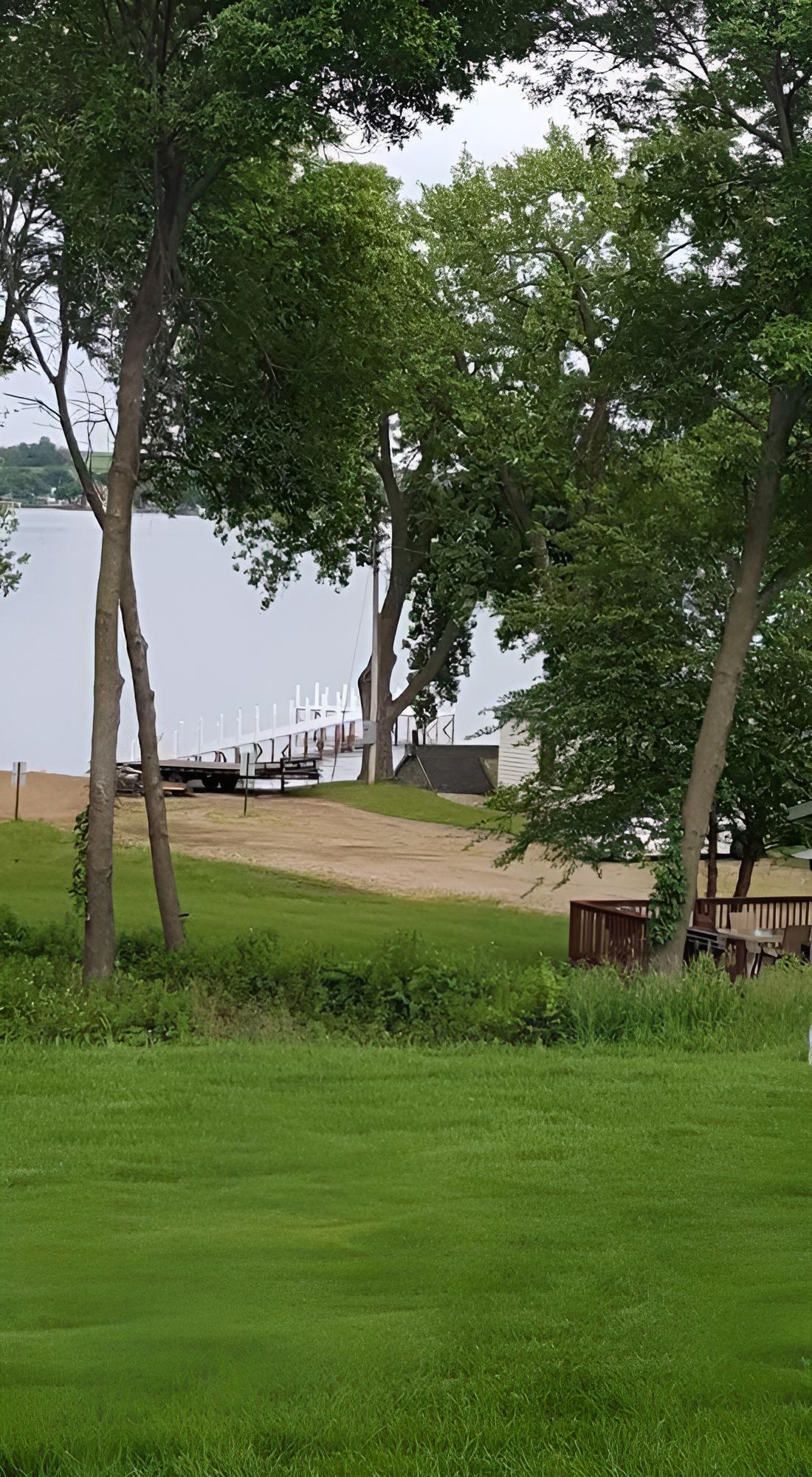 Okoboji Commons Hotel photo 35