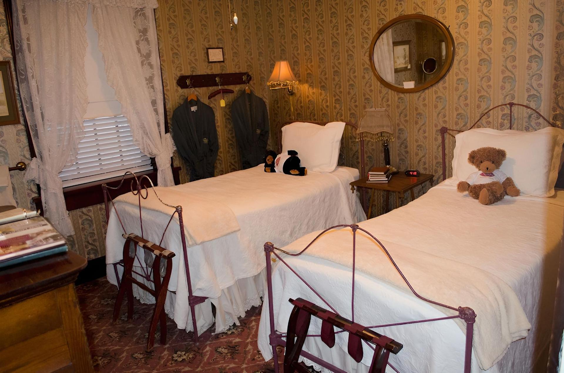 Historic National Hotel photo 9