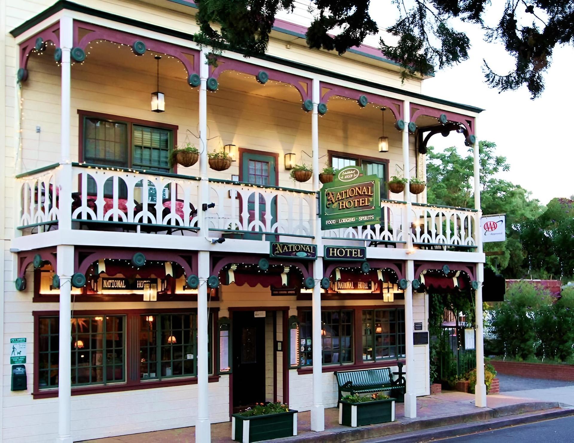 Historic National Hotel photo 12