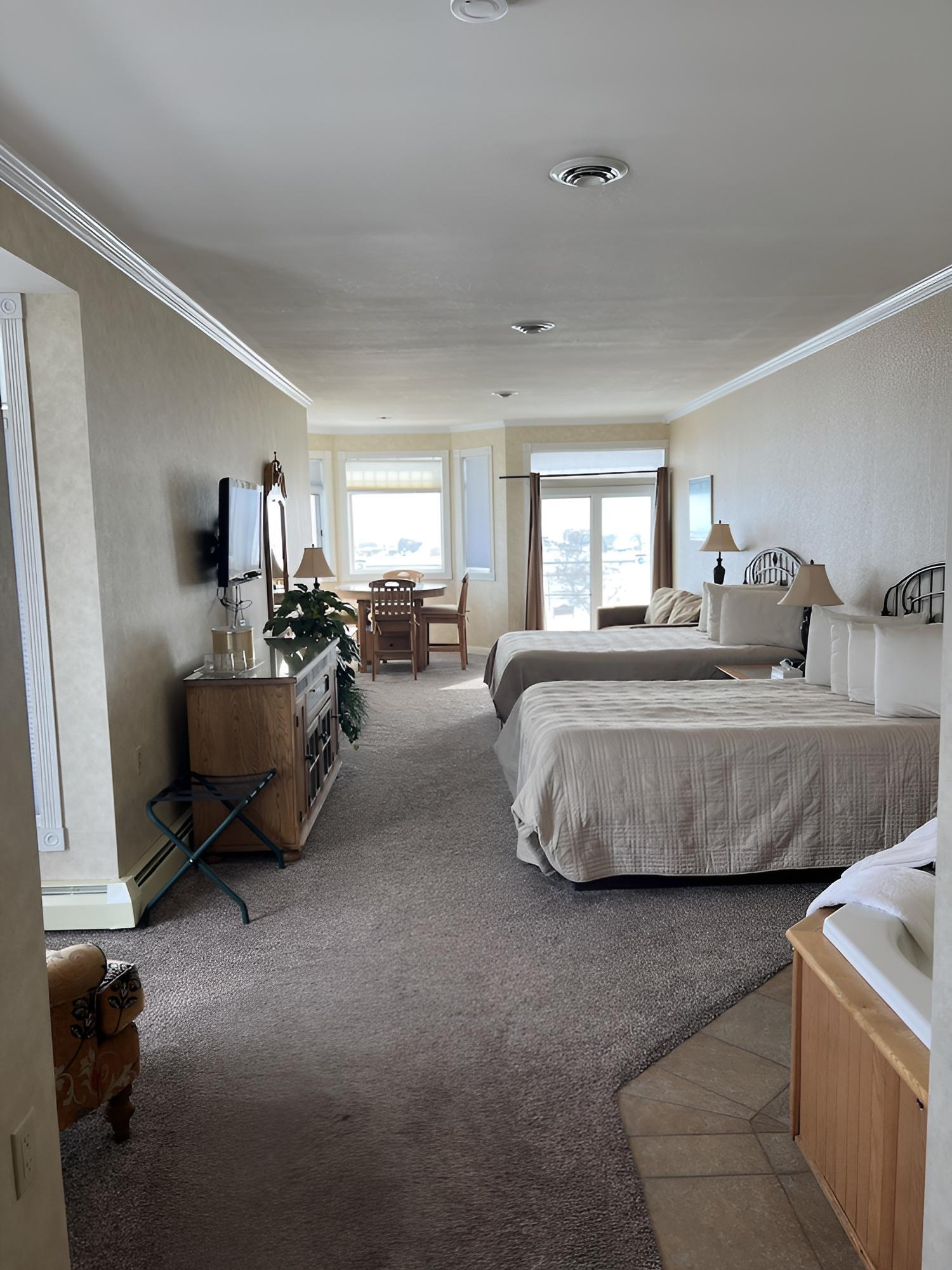 Pier Plaza Lodging photo 18