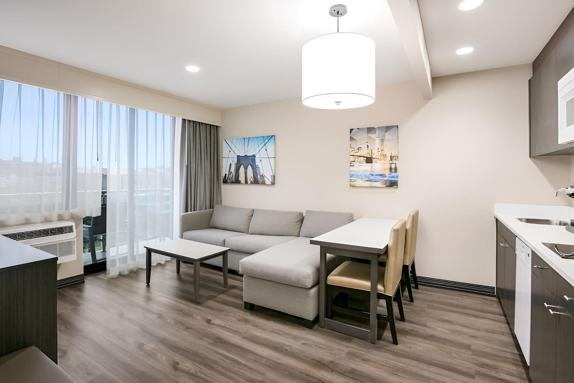 Best Western Plus Executive Residency Bronx photo 19