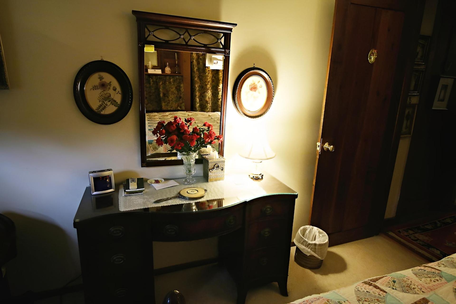The Ebenezer House Bed & Breakfast photo 28