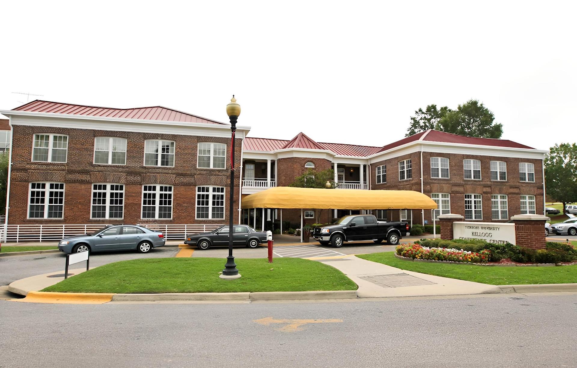Kellogg Hotel & Conference Center photo 1