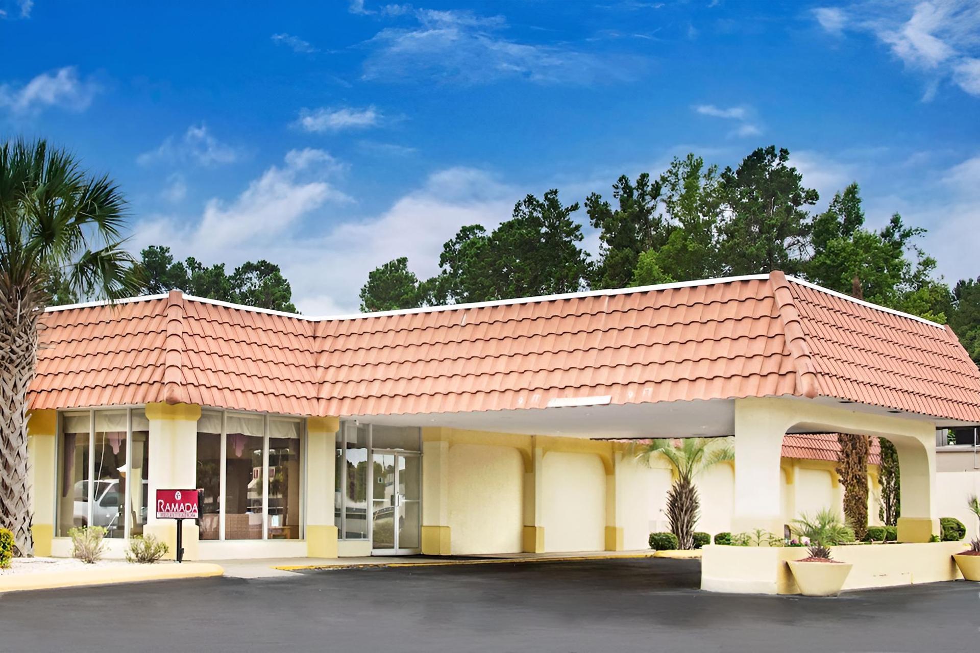 Ramada by Wyndham Walterboro photo 1
