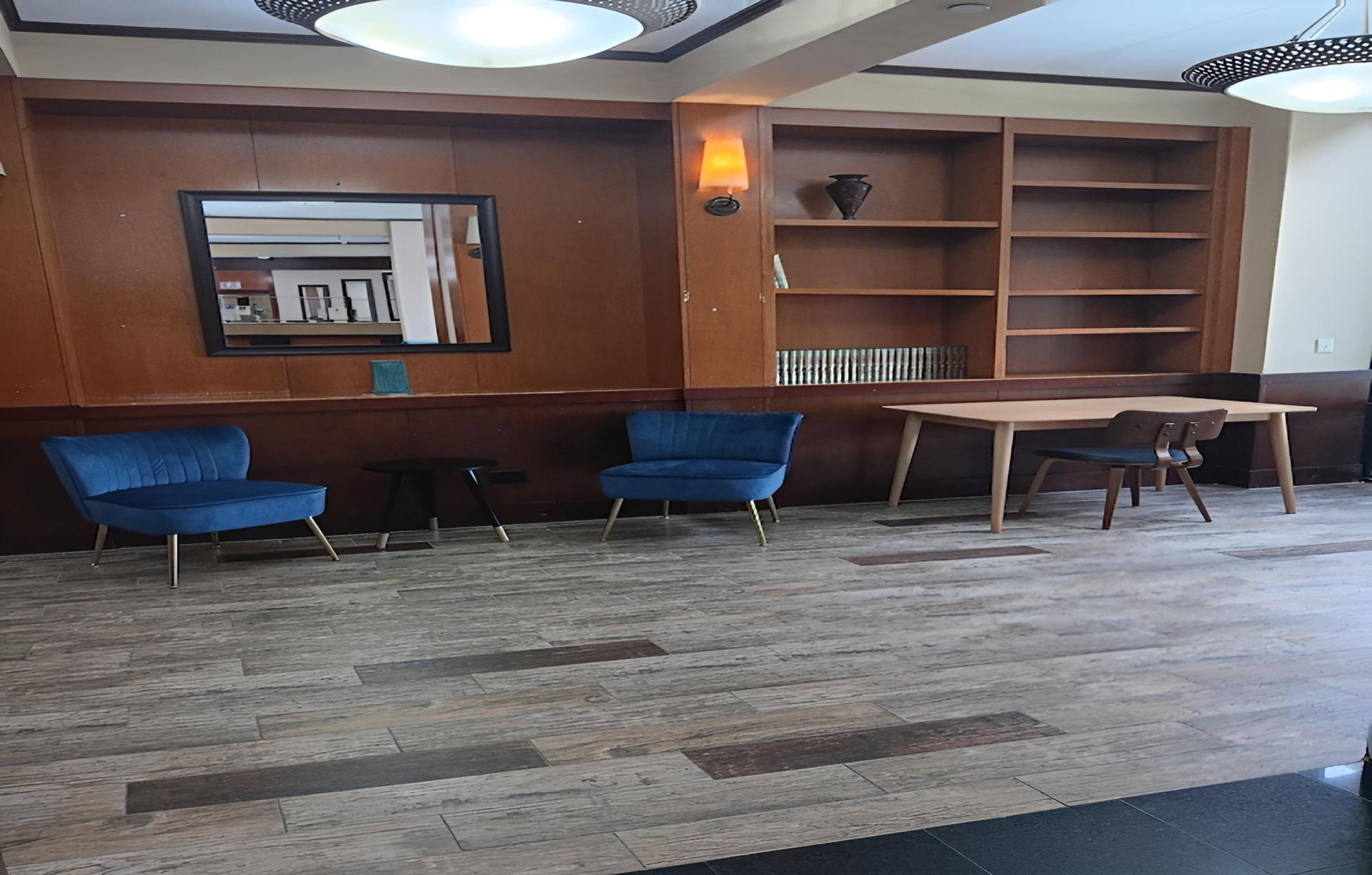 Clarion Hotel & Suites photo 1