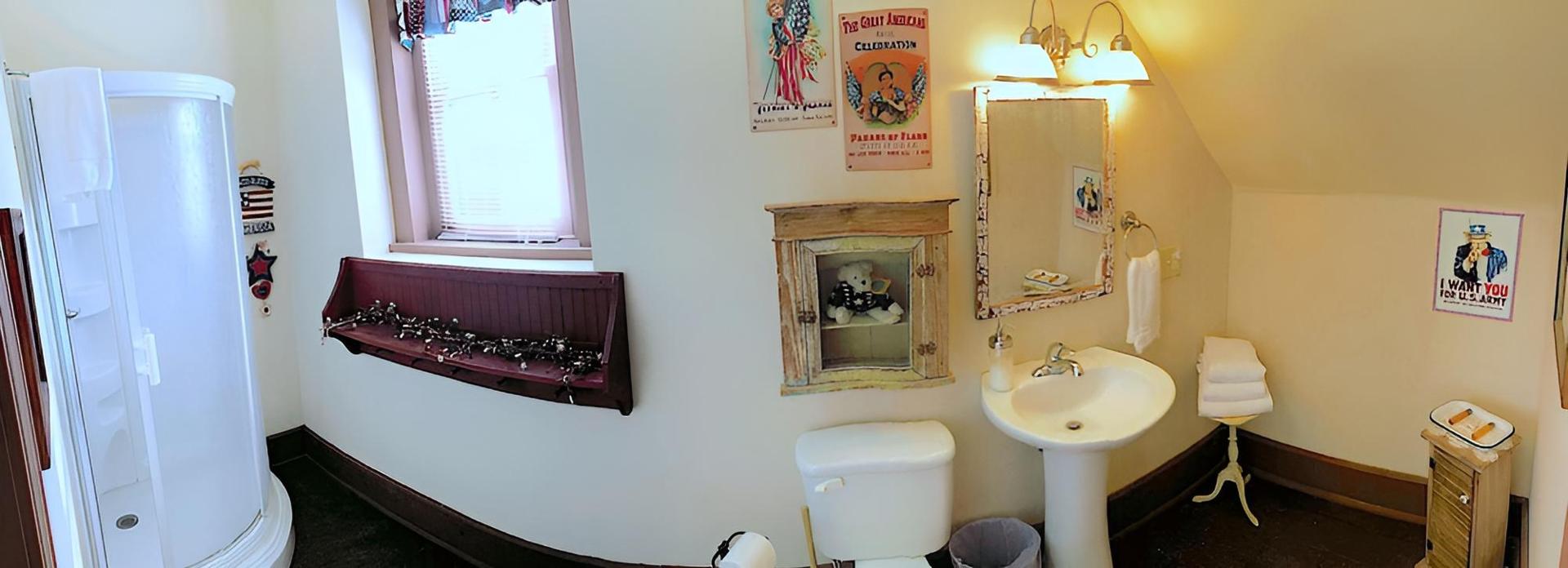 Main Street Bed & Breakfast Established in 1810 photo 21