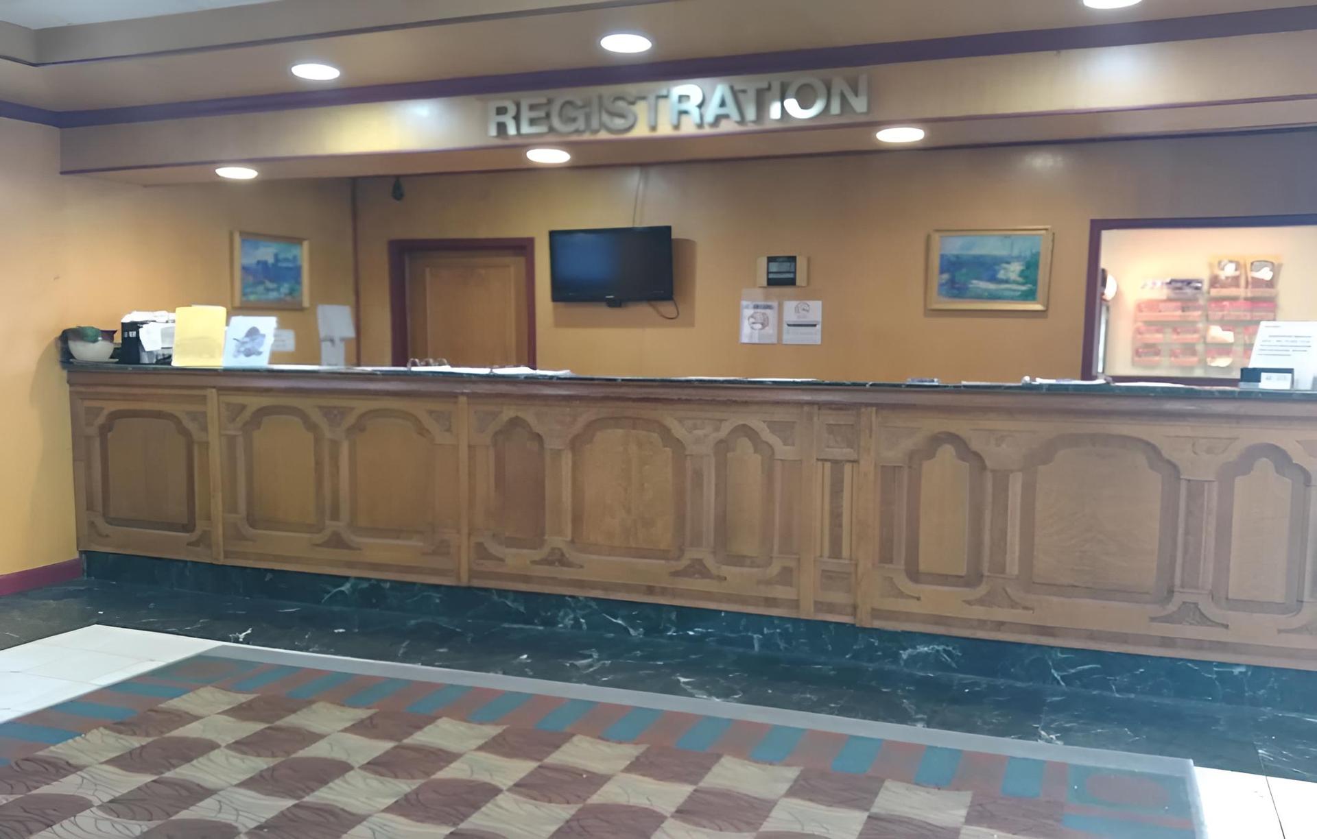 University Hotel & Suites photo 3