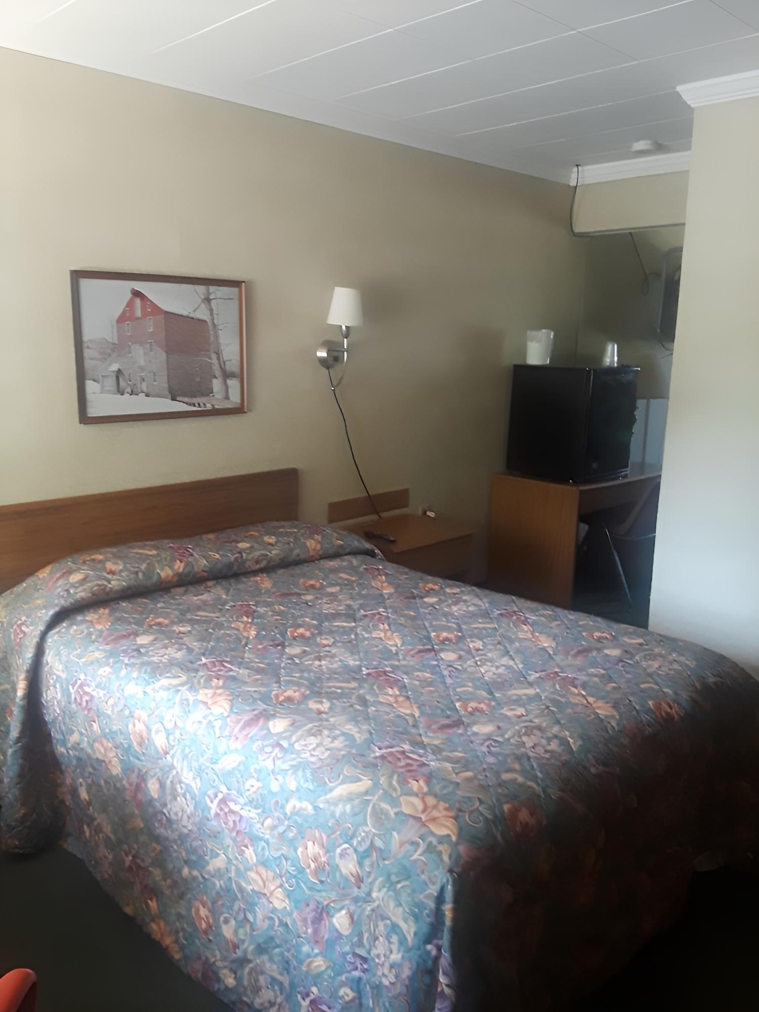 Maples Motel photo 4