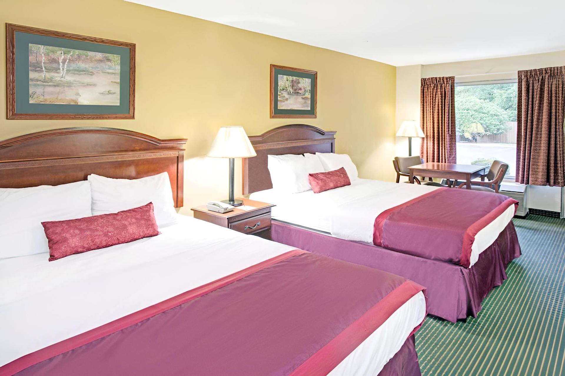 Ramada by Wyndham Walterboro photo 48