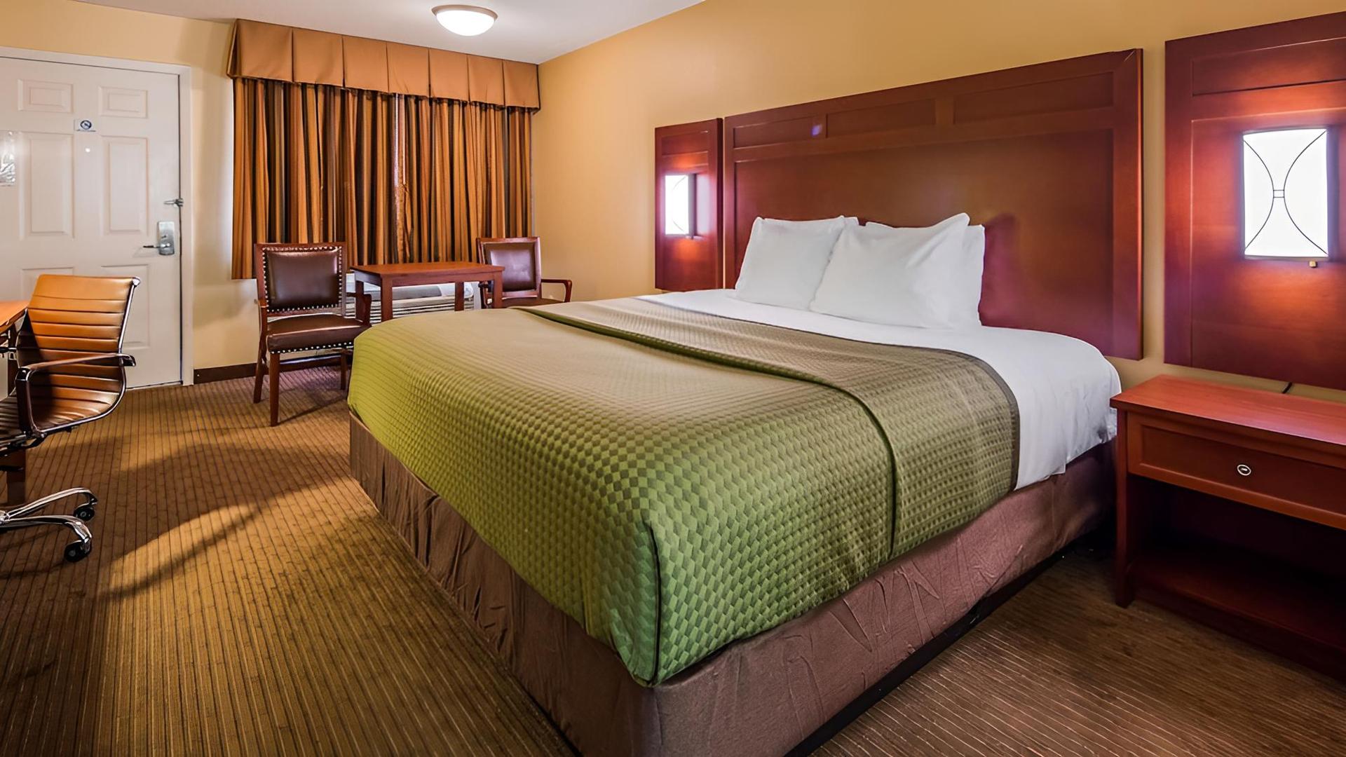 Best Western Llano photo 2