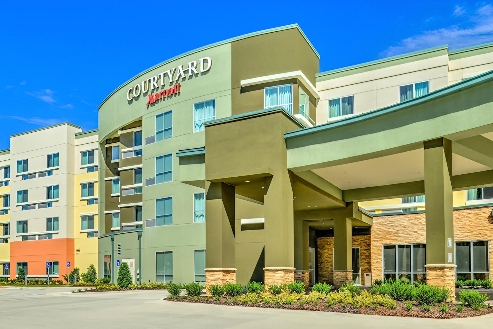 Courtyard by Marriott Lake Charles photo 1