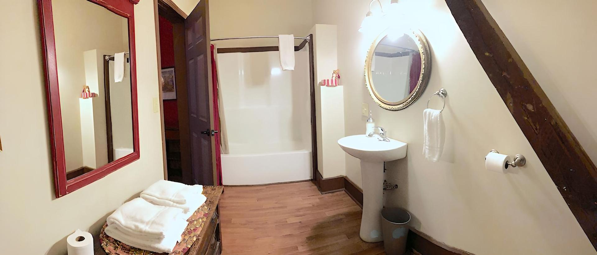 Main Street Bed & Breakfast Established in 1810 photo 36