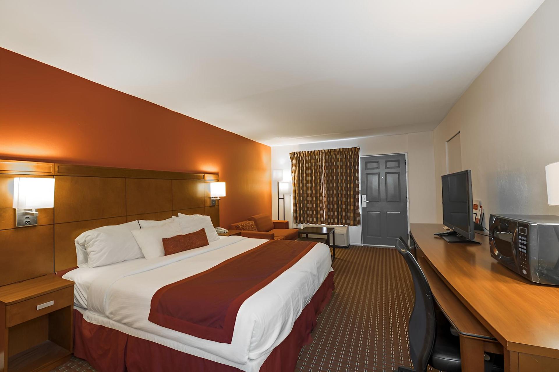 Ramada by Wyndham Walterboro photo 42