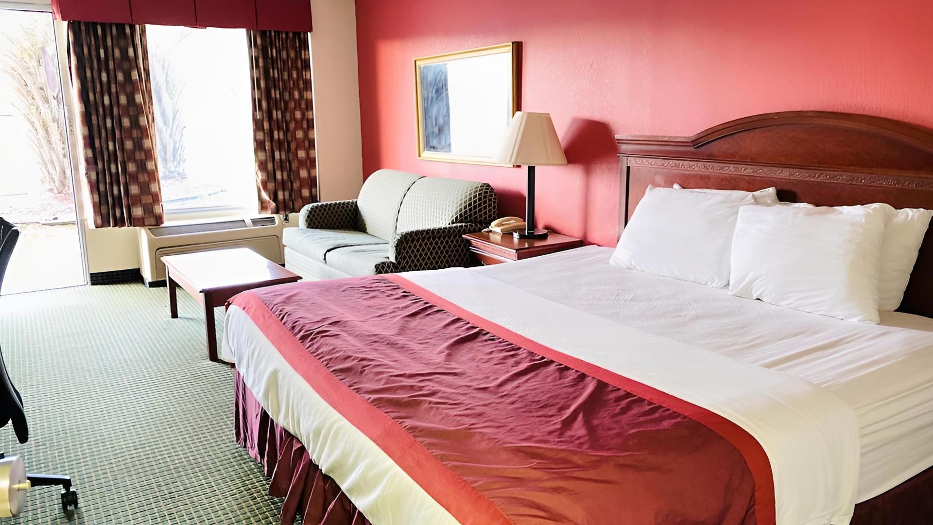 Ramada by Wyndham Walterboro photo 22