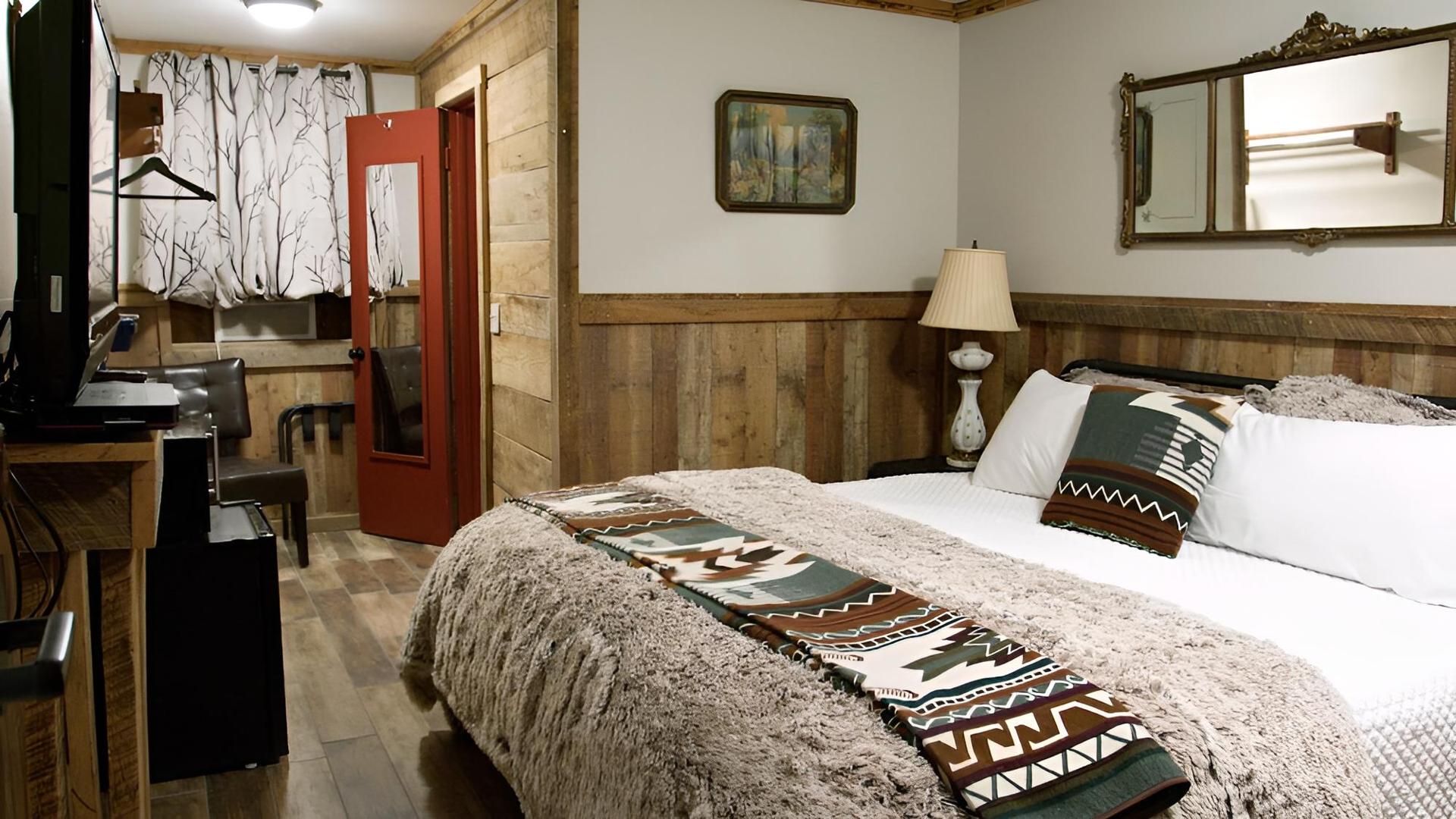 Arthur Murray's Motel photo 63