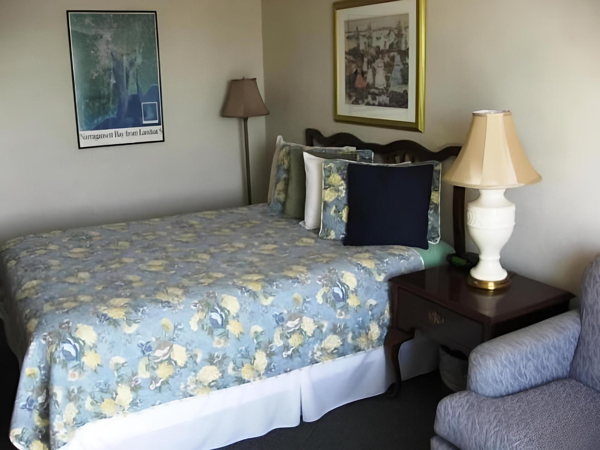 Sea Whale Motel photo 31