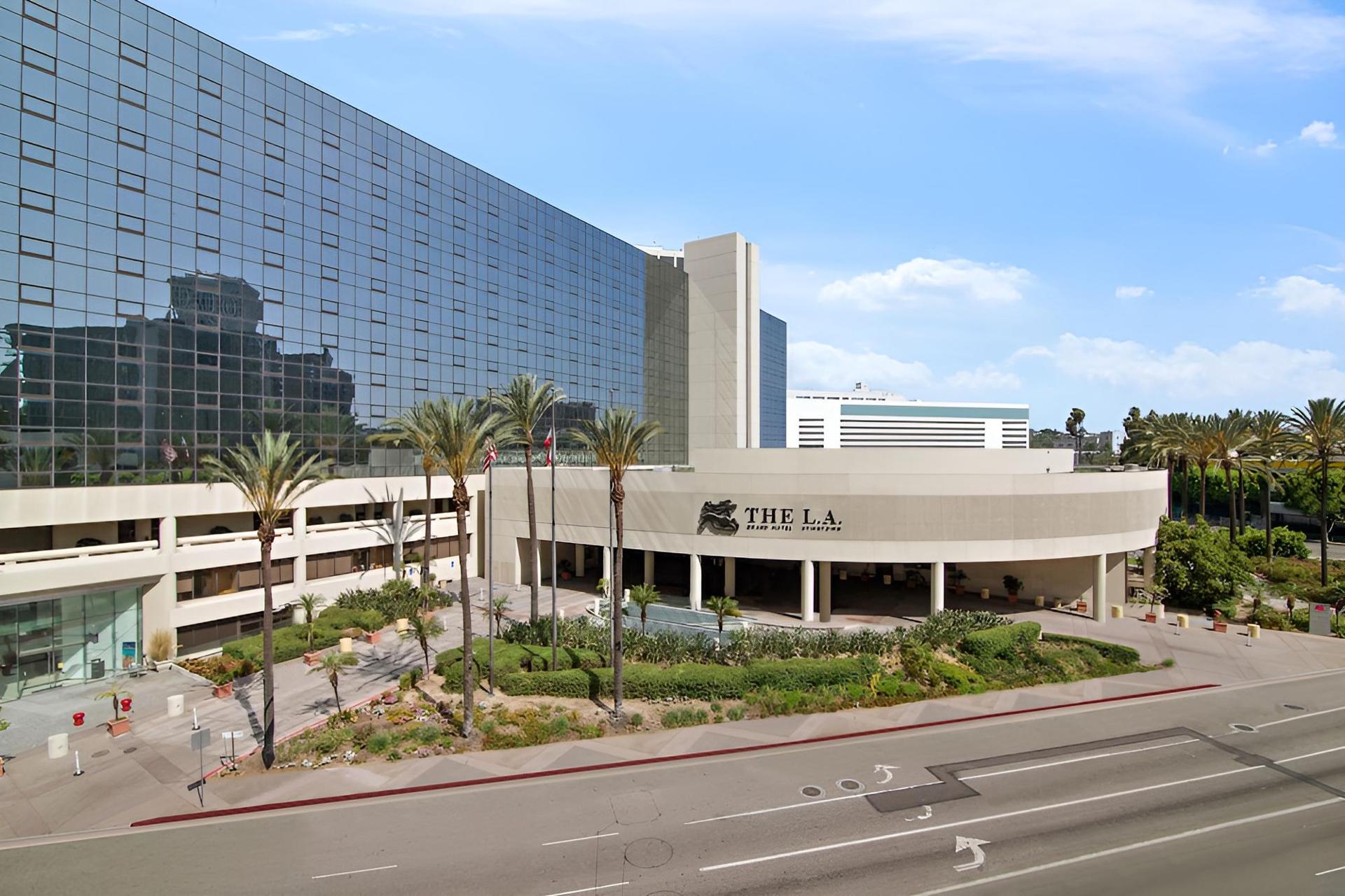 The LA Grand Hotel Downtown photo 3