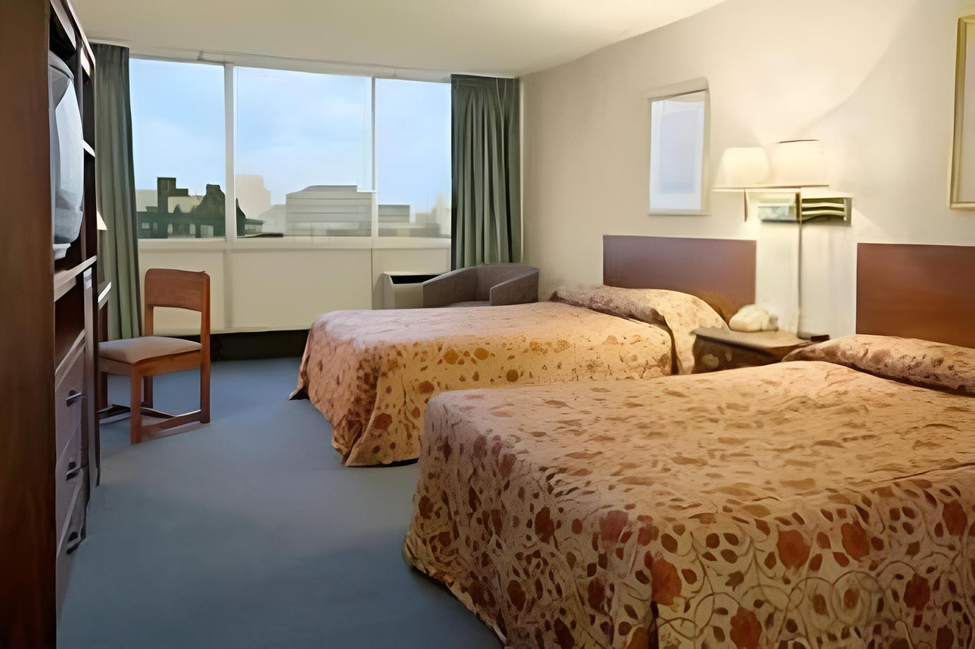 University Hotel & Suites photo 25