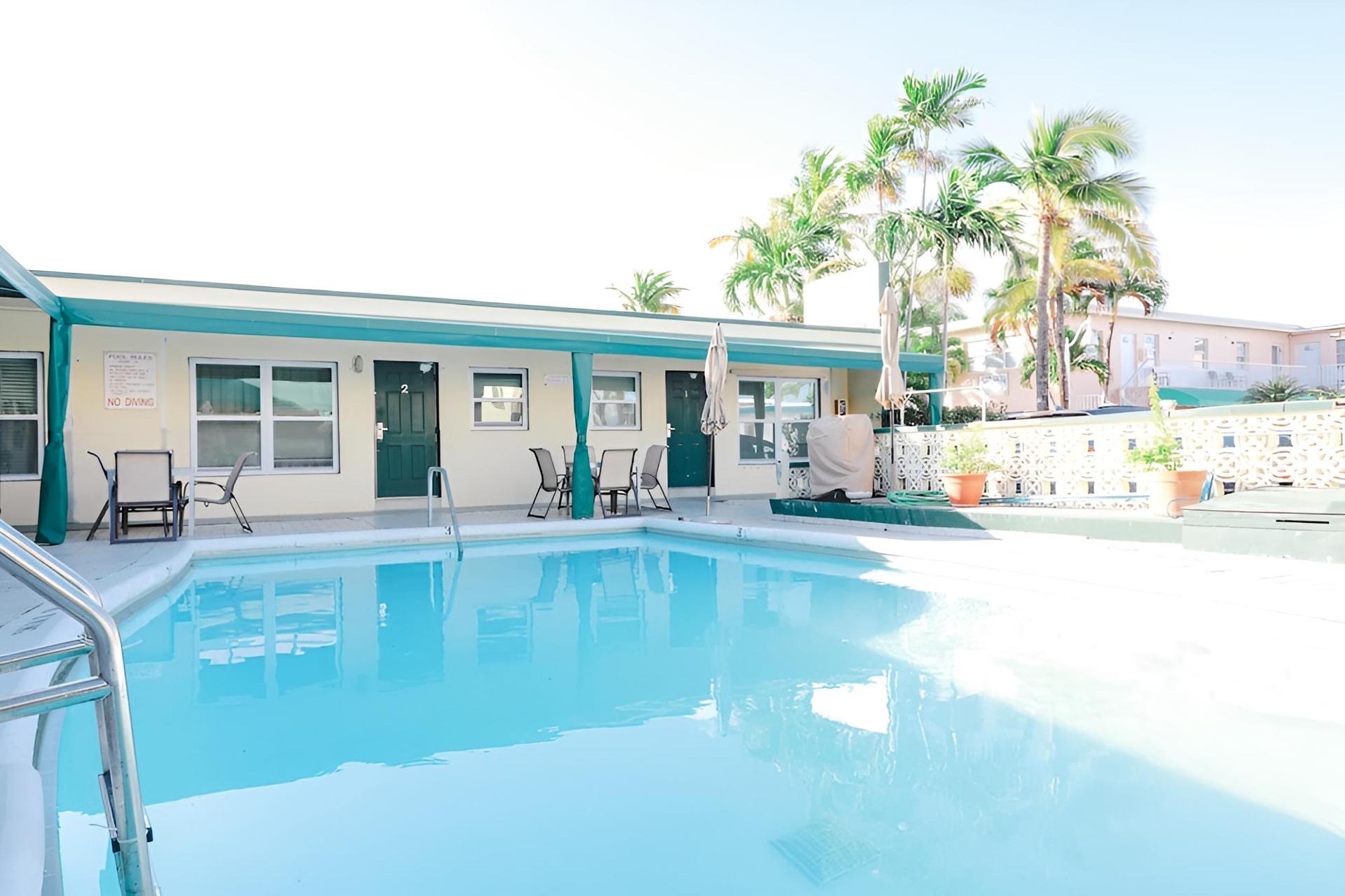 The Clevelander photo 12