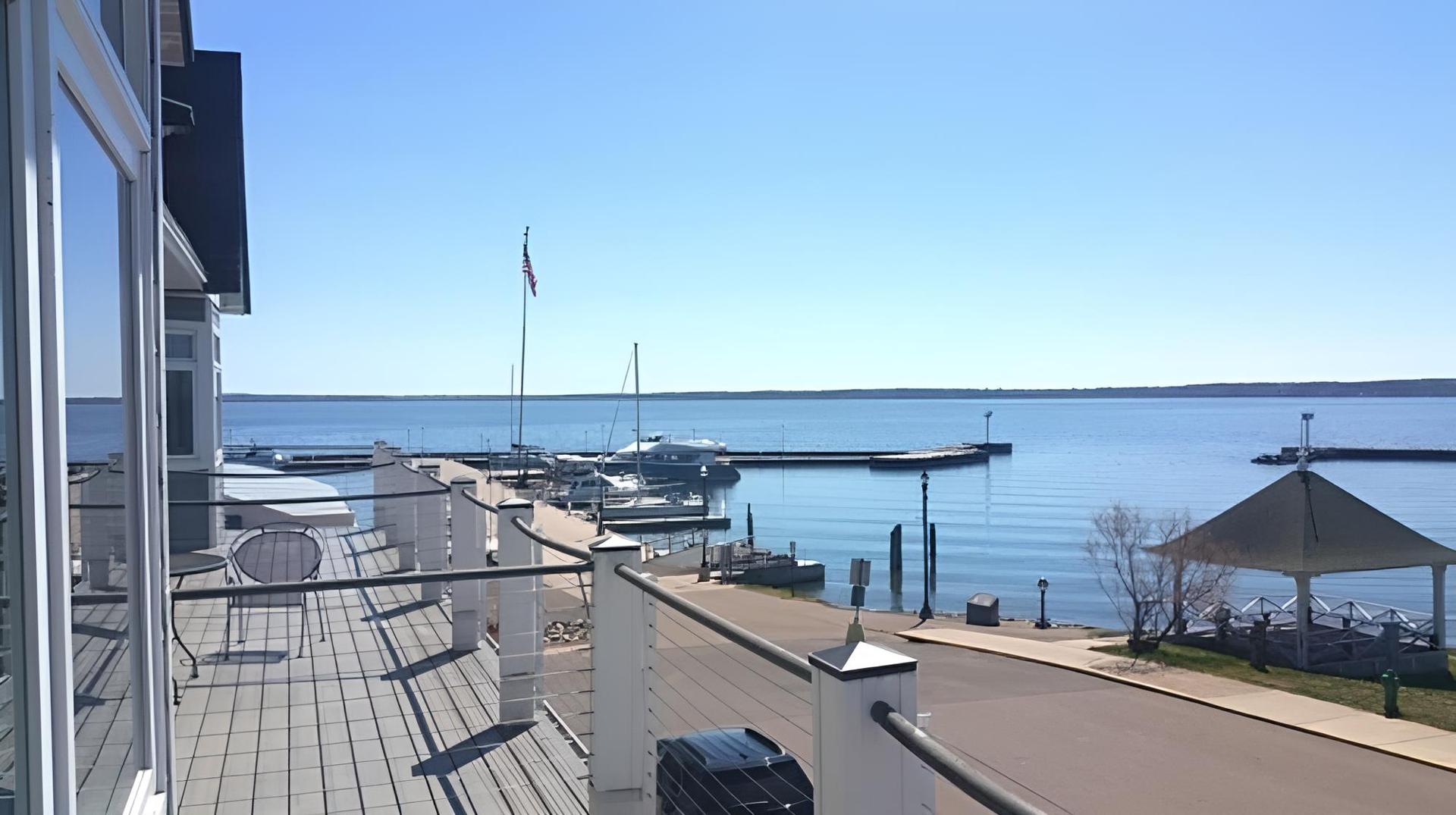 Pier Plaza Lodging photo 17