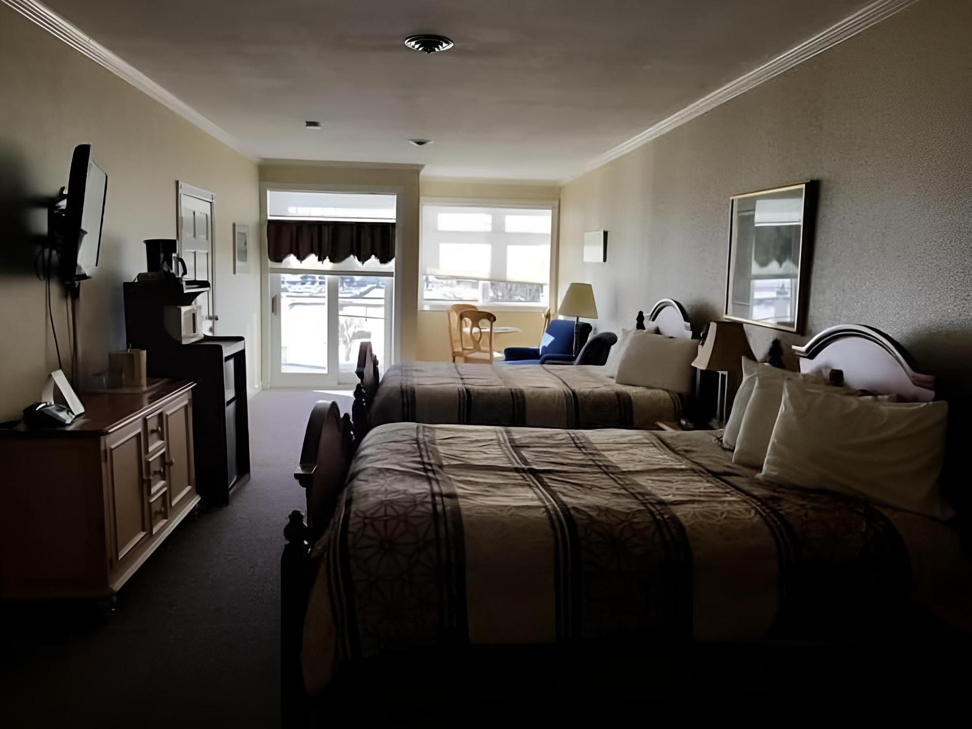 Pier Plaza Lodging photo 10
