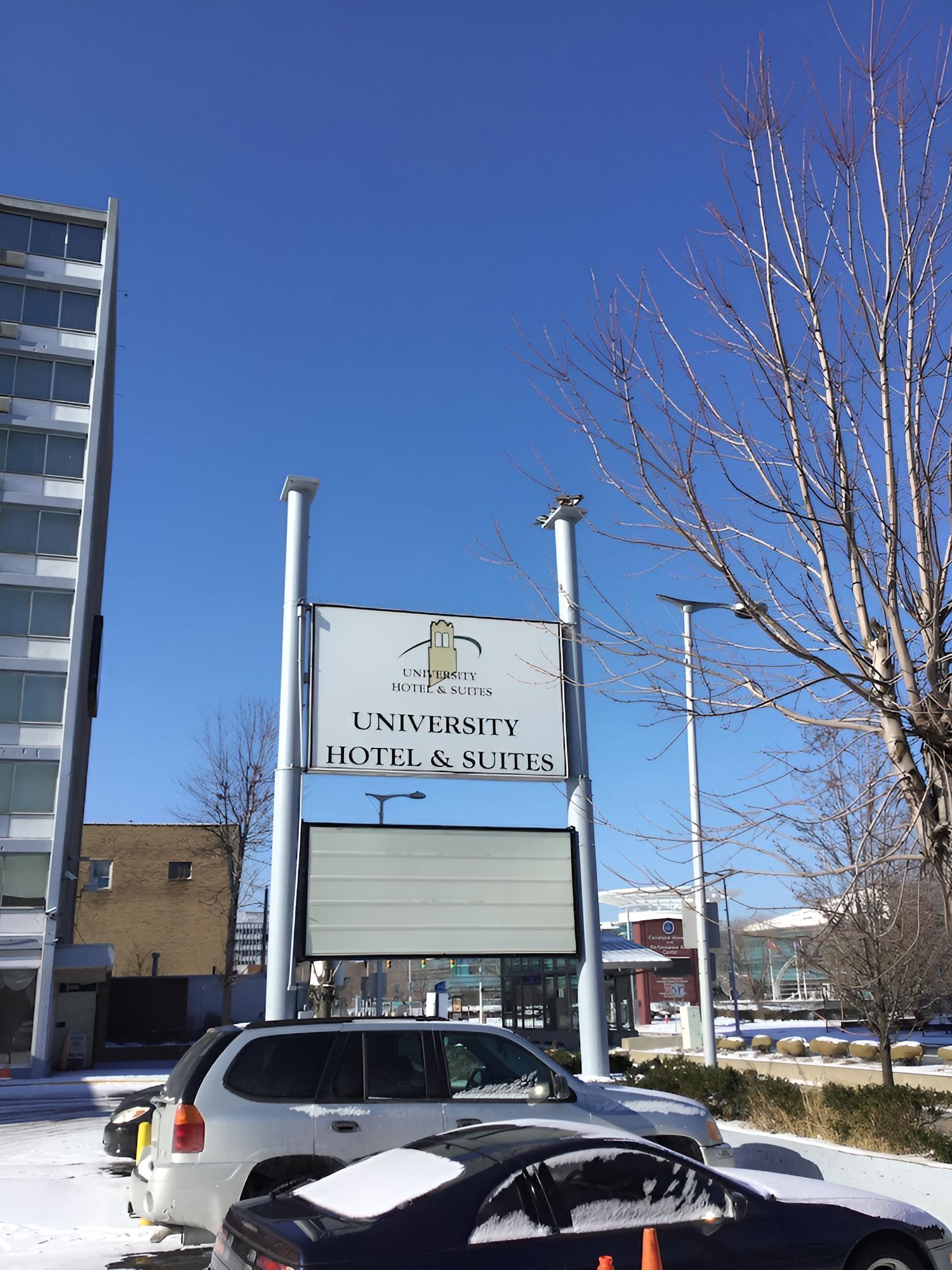 University Hotel & Suites photo 20