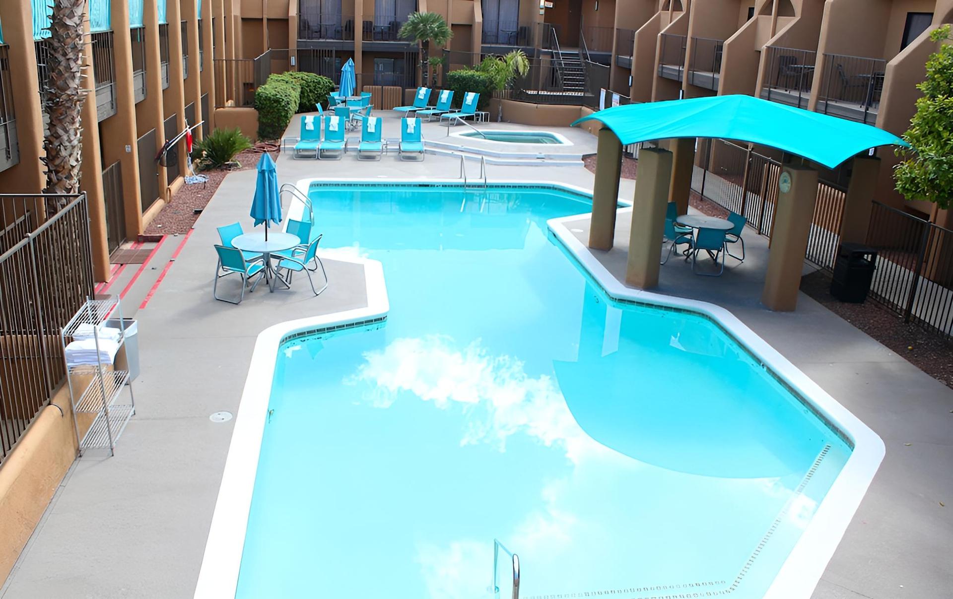 Ramada by Wyndham Tucson Airport photo 38