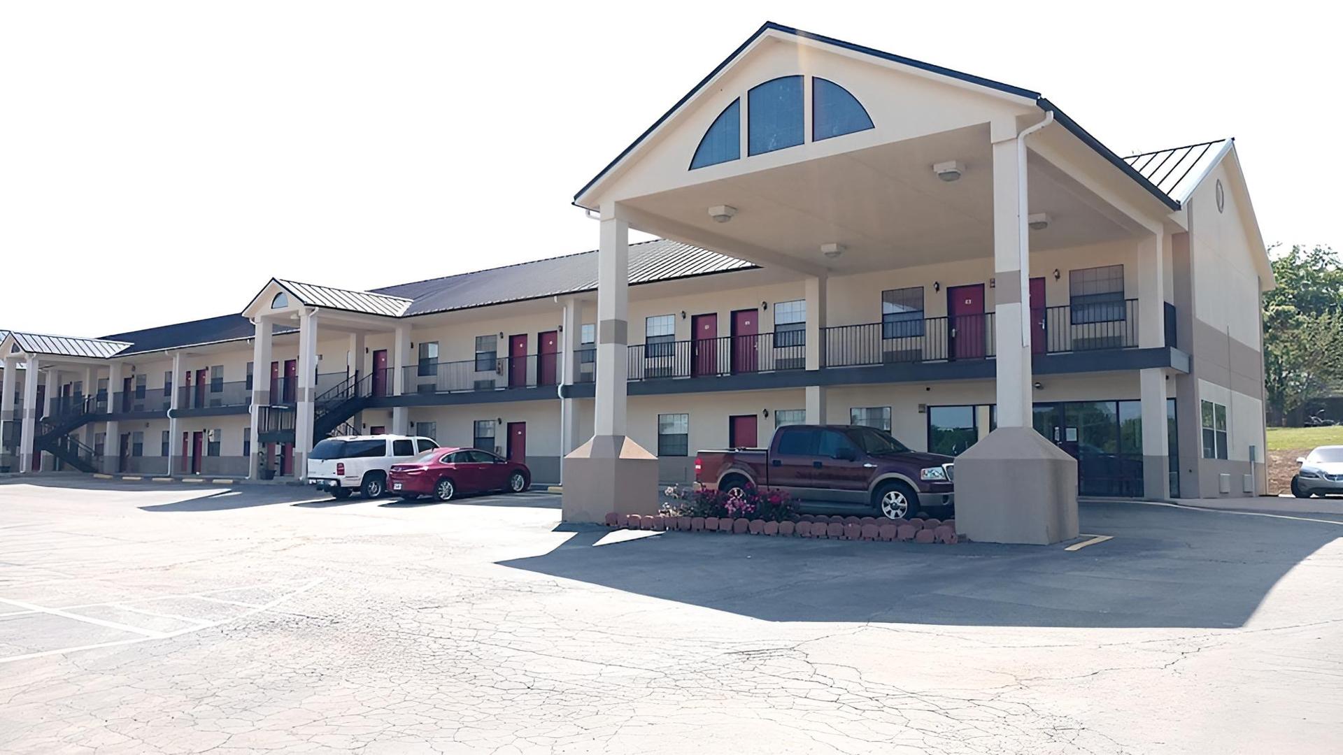Super 8 by Wyndham Kiowa photo 11