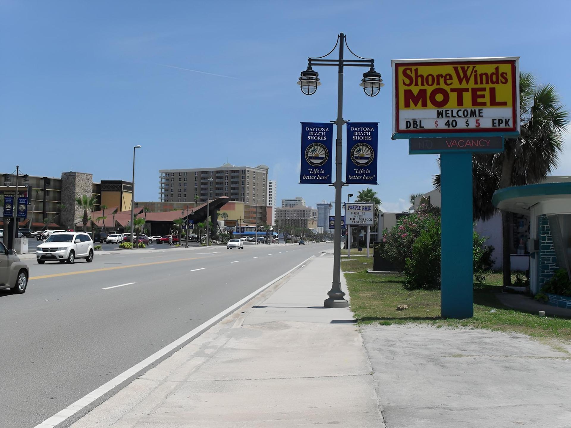 Shore Winds Motel photo 10