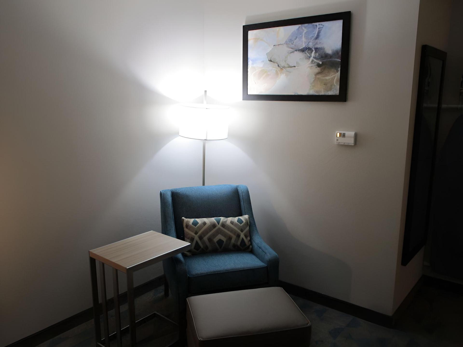 Best Western Plus Bonham photo 28