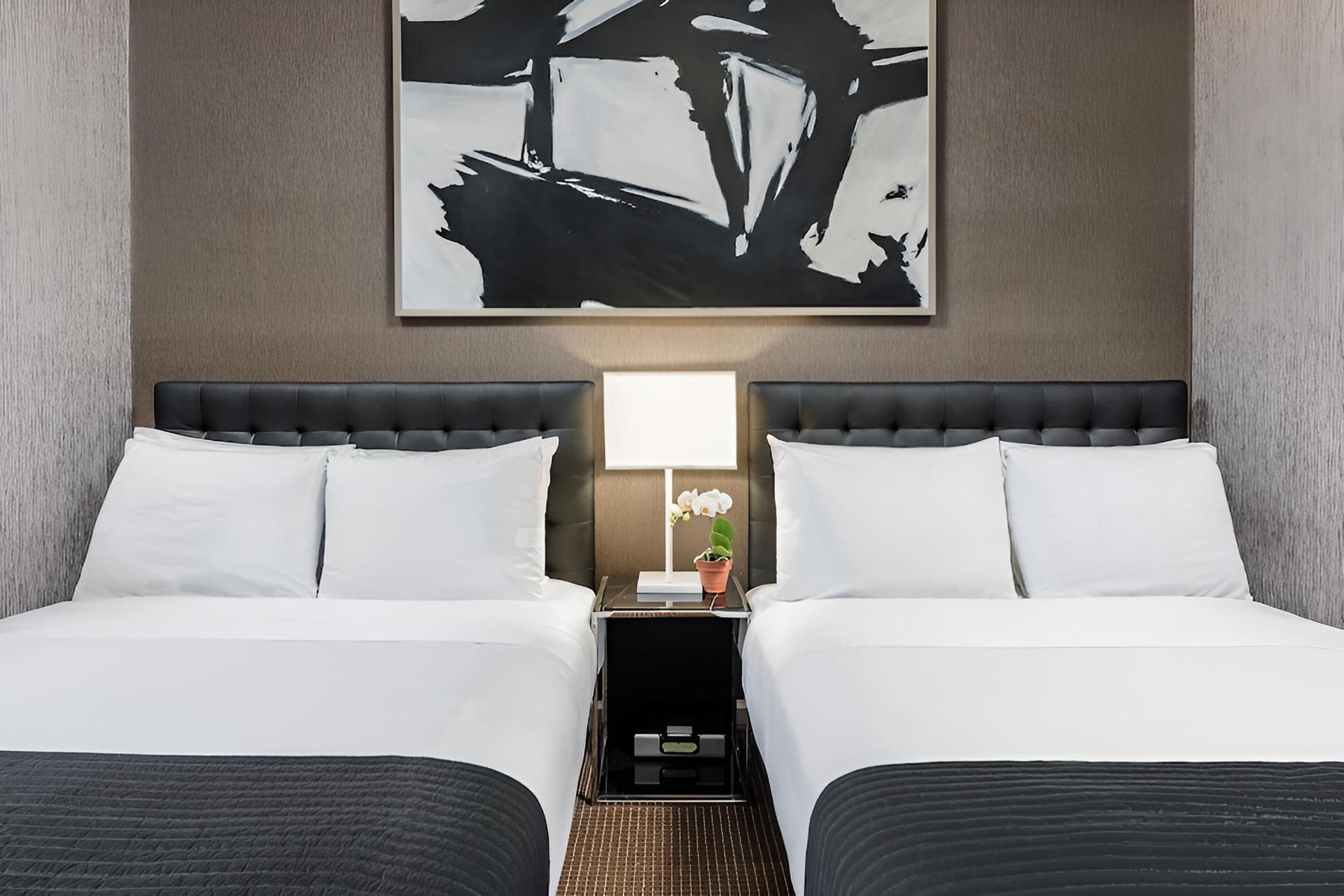 Park West Hotel photo 10