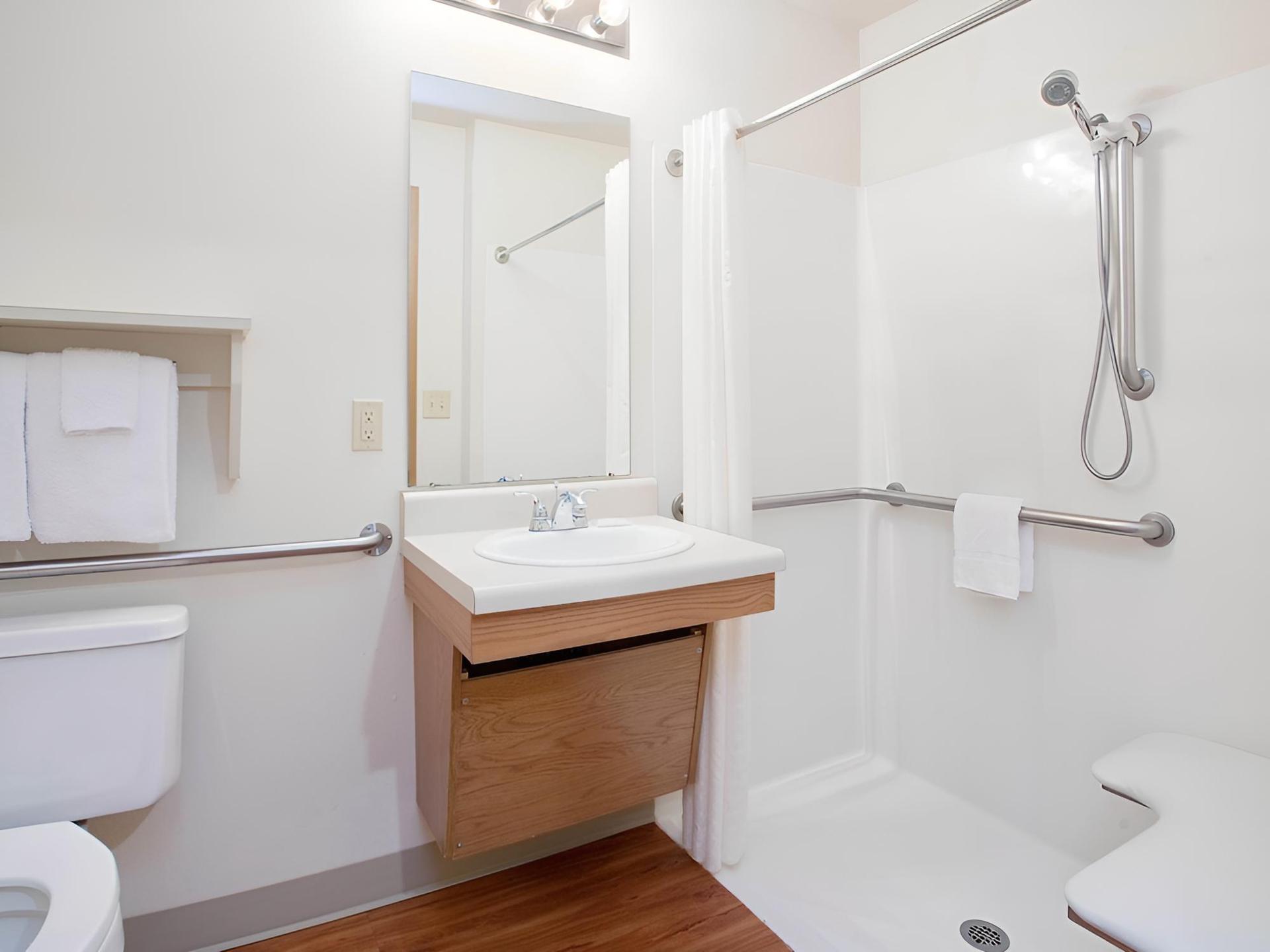 WoodSpring Suites Memphis Southeast photo 9