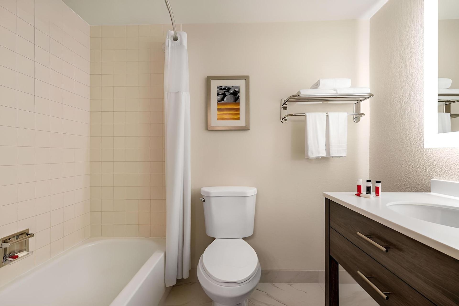 Ramada by Wyndham Tucson Airport photo 15
