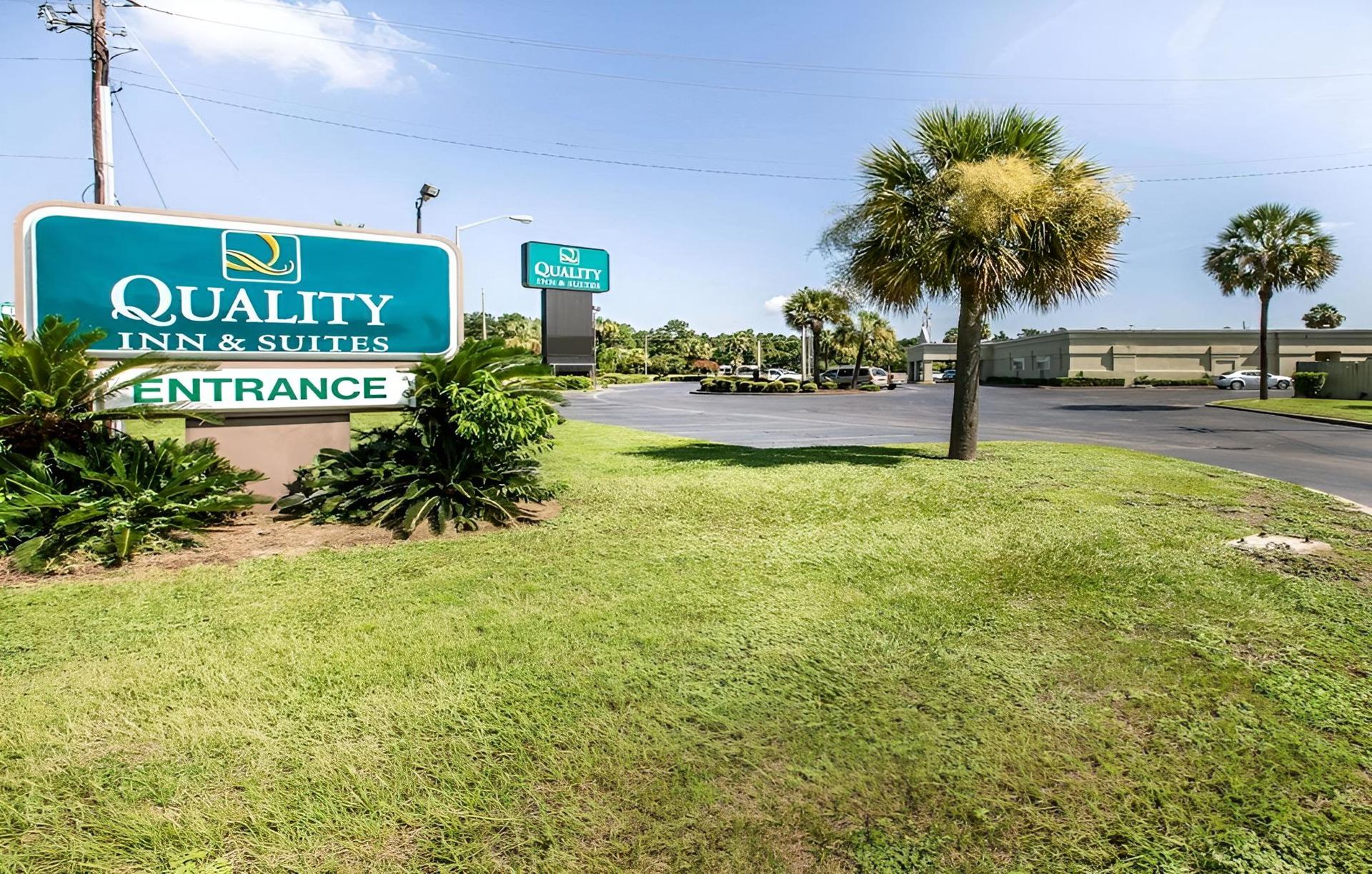 Quality Inn & Suites photo 26