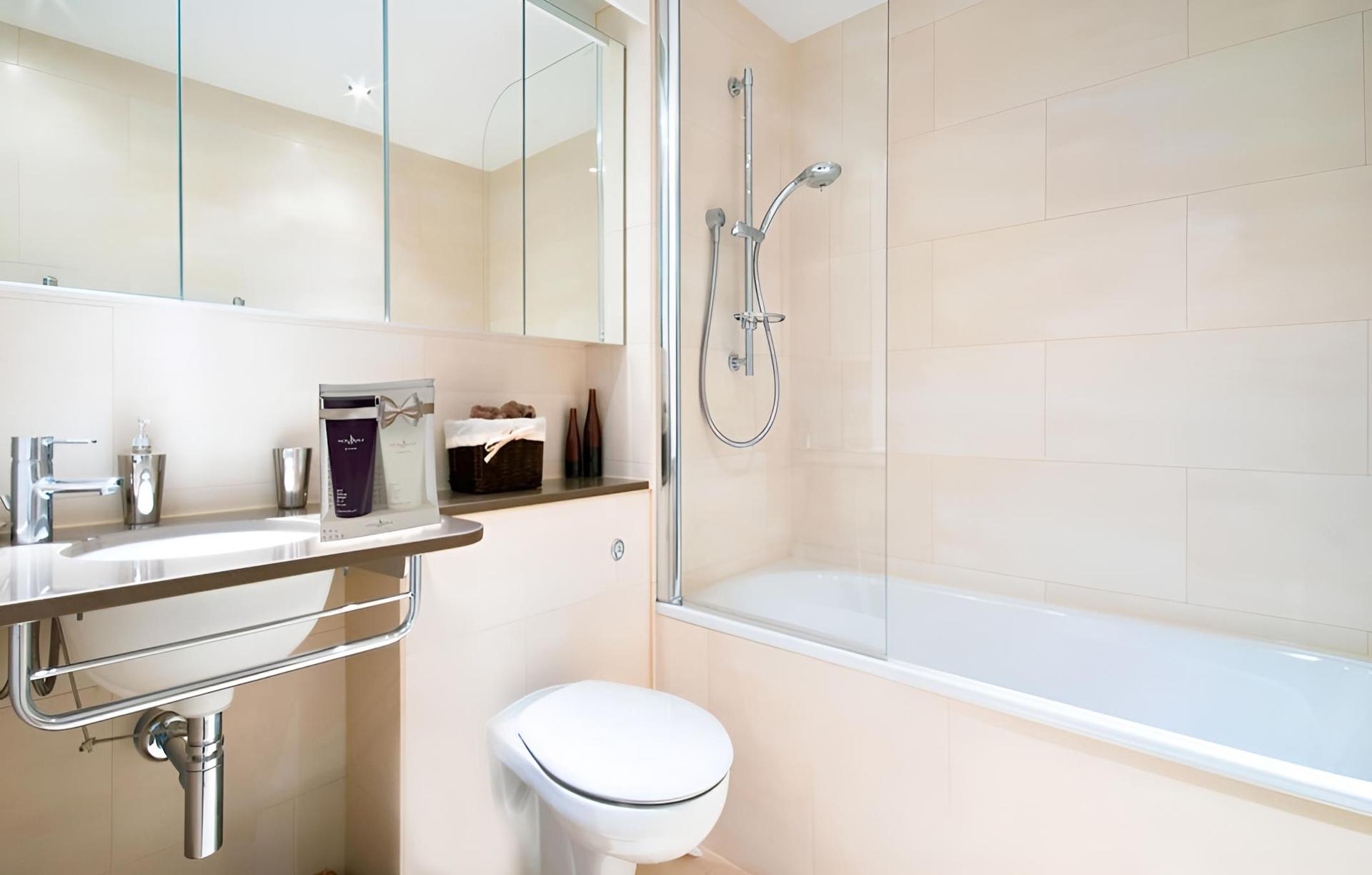 Safehouse Suites Manhattan photo 17