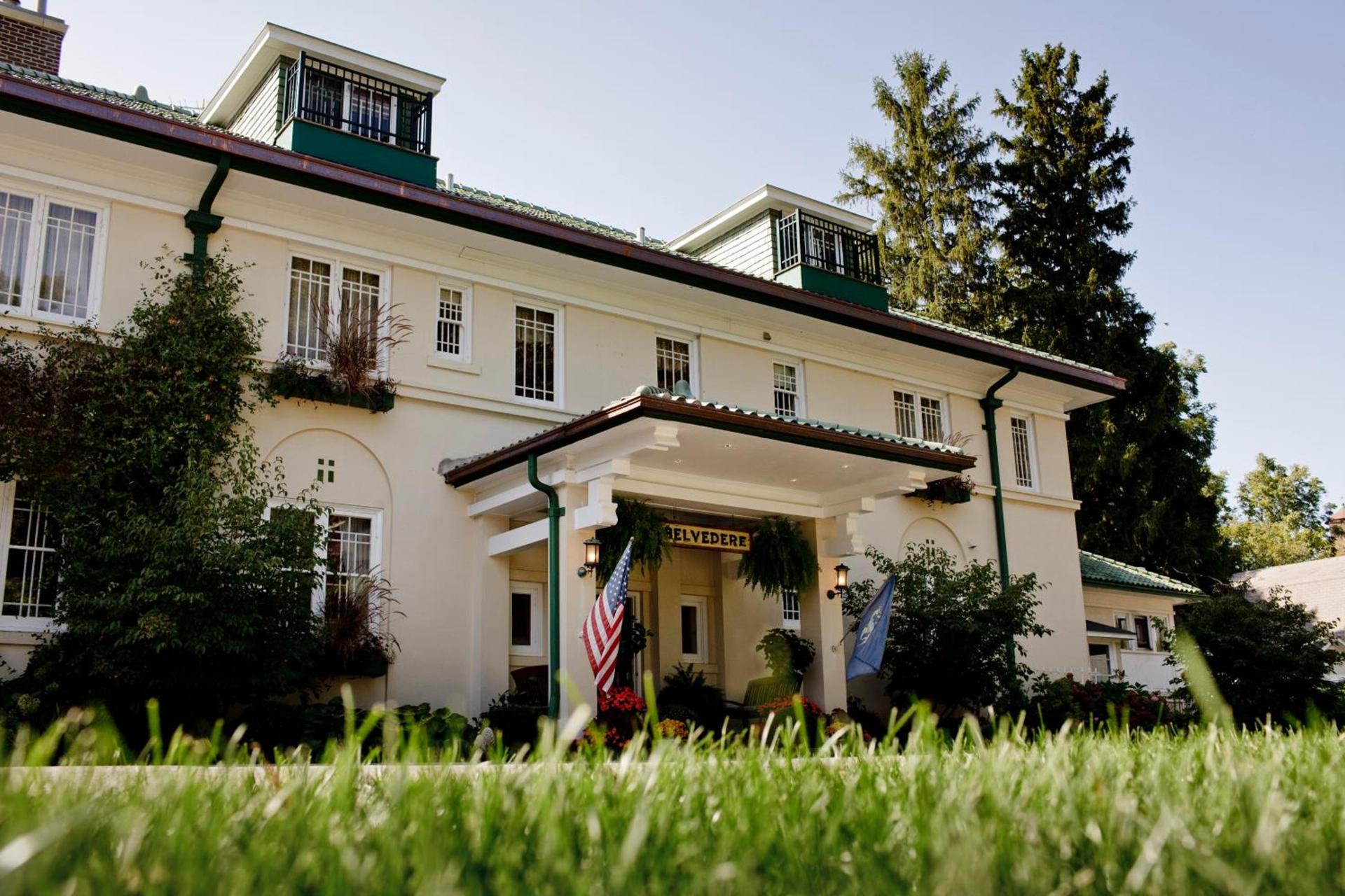 The Belvedere Inn & Restaurant — hotel in Saugatuck