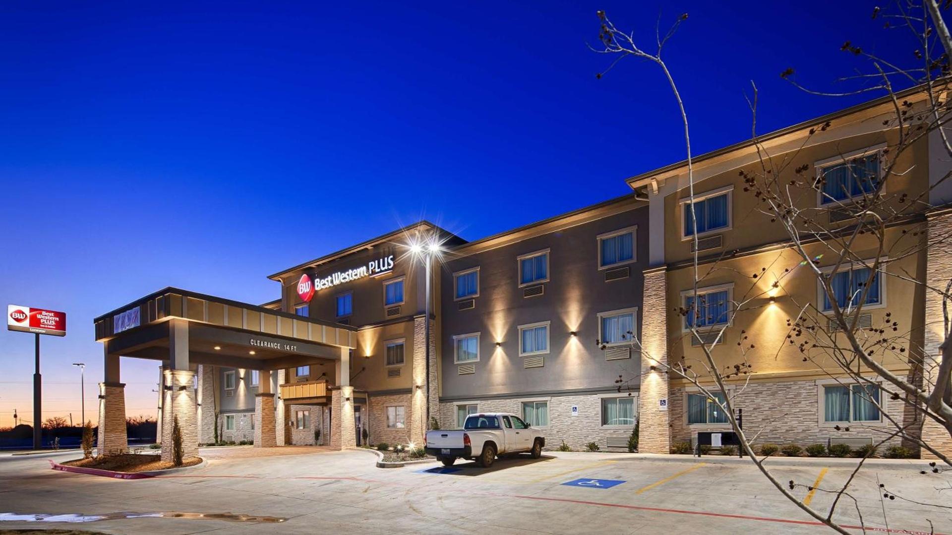 Best Western Plus Lonestar Inn & Suites — hotel in Colorado City